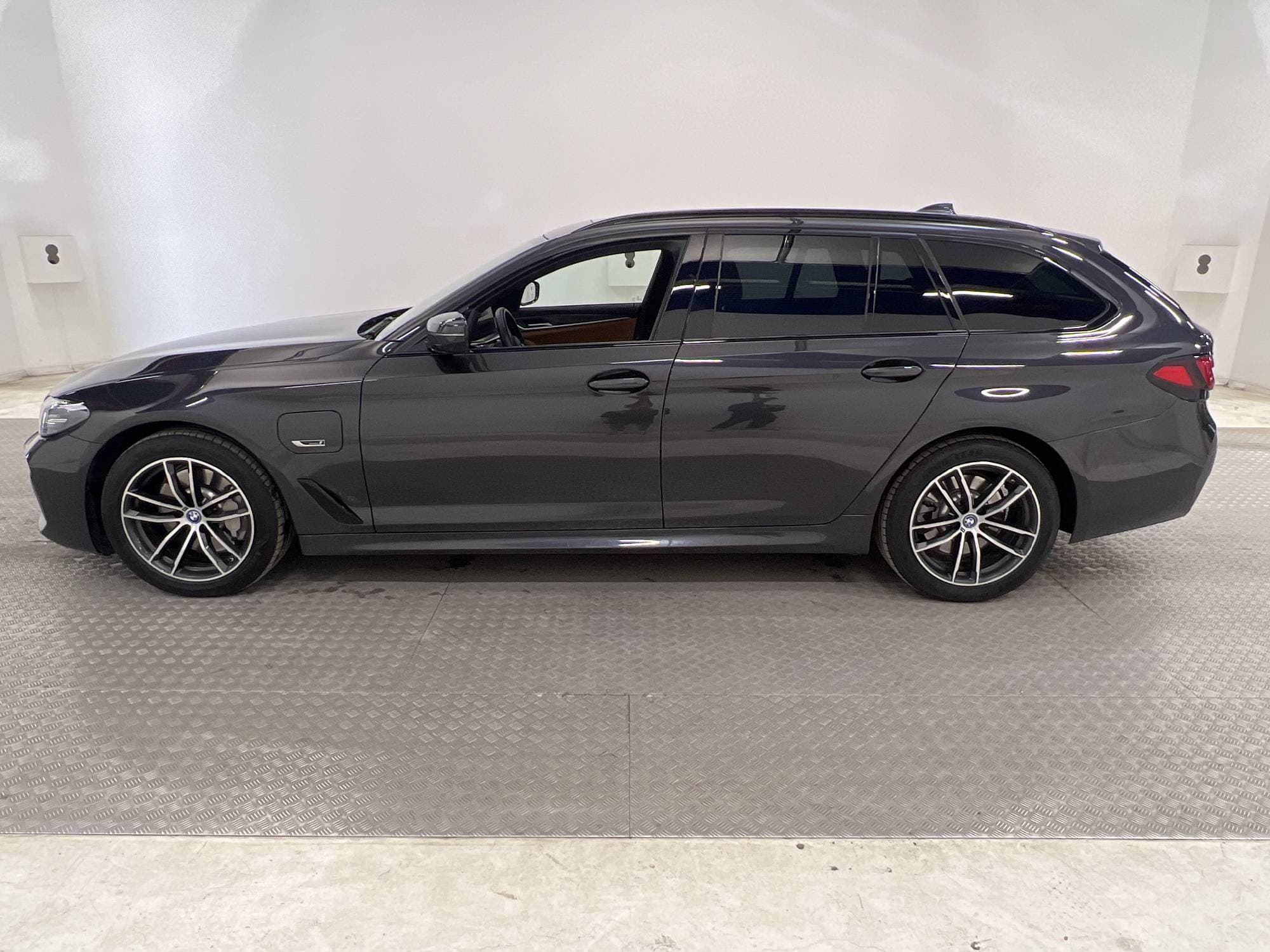 BMW 530e xDrive Touring 292hk