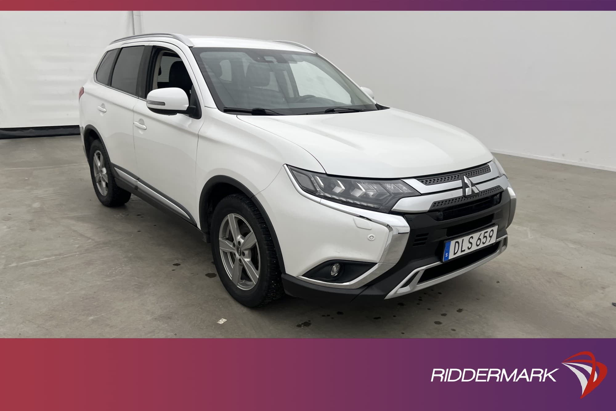 Mitsubishi Outlander 2.0 150hk 4WD Comfort Kamera 1 Brukare