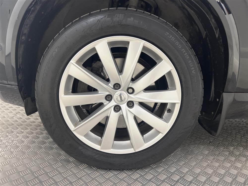 Volvo XC90 D5 225hk AWD Inscription D-Värm VOC B-Kamera Naviinteriör