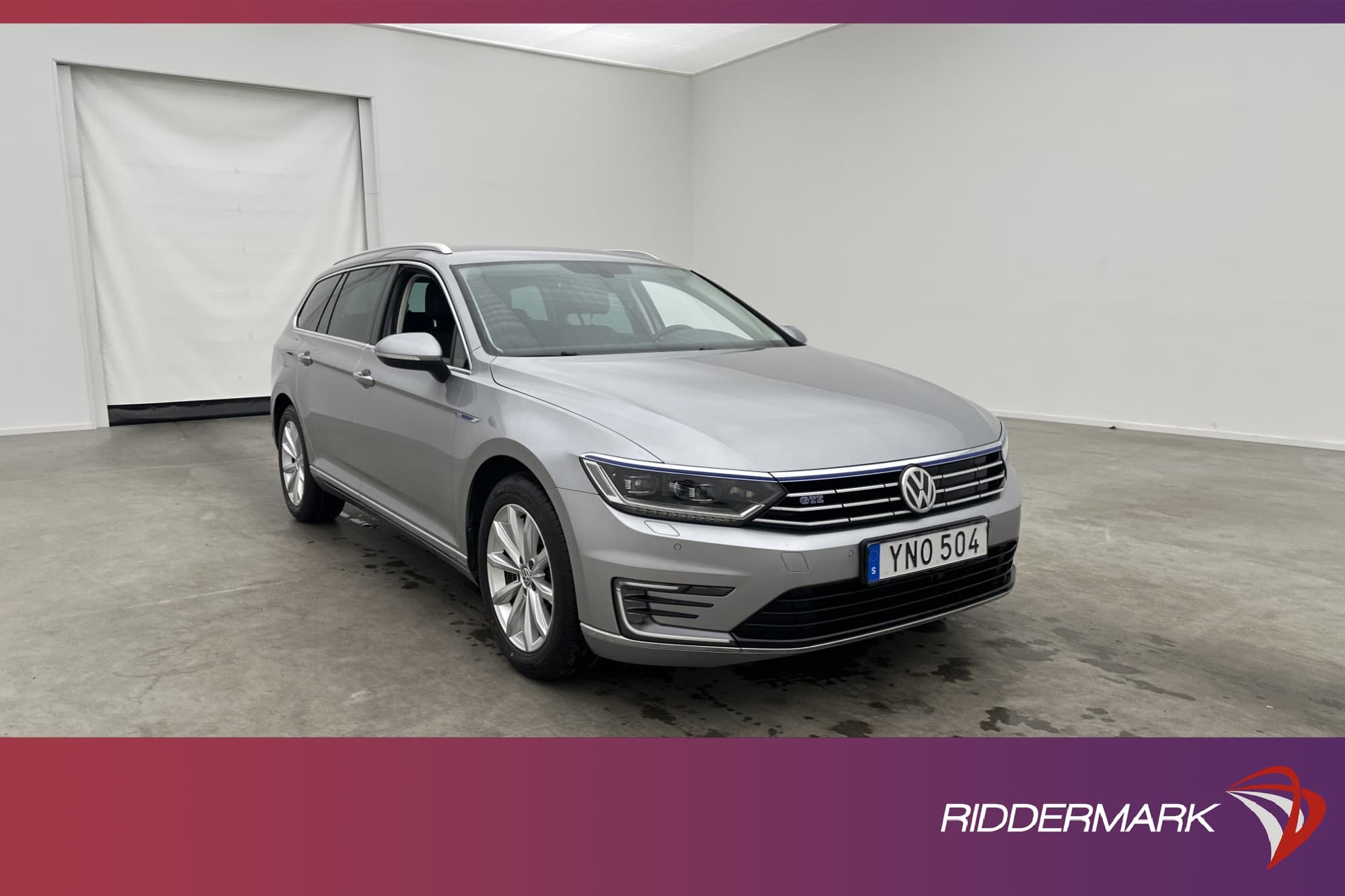 Volkswagen Passat GTE 218hk