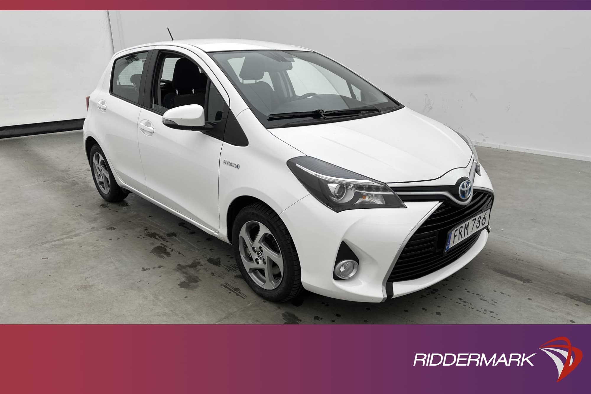 Toyota Yaris Hybrid 101hk