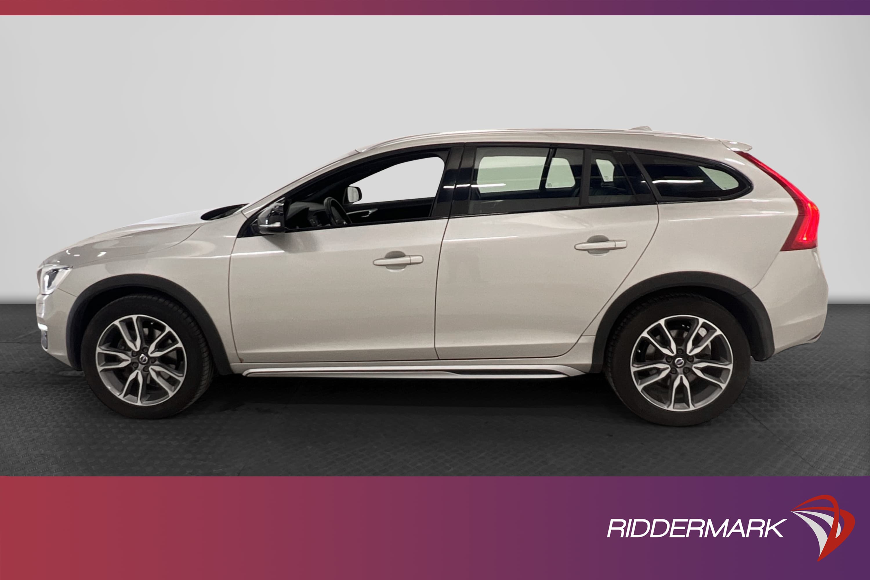Volvo V60 Cross Country D4 190hk AWD Summum
