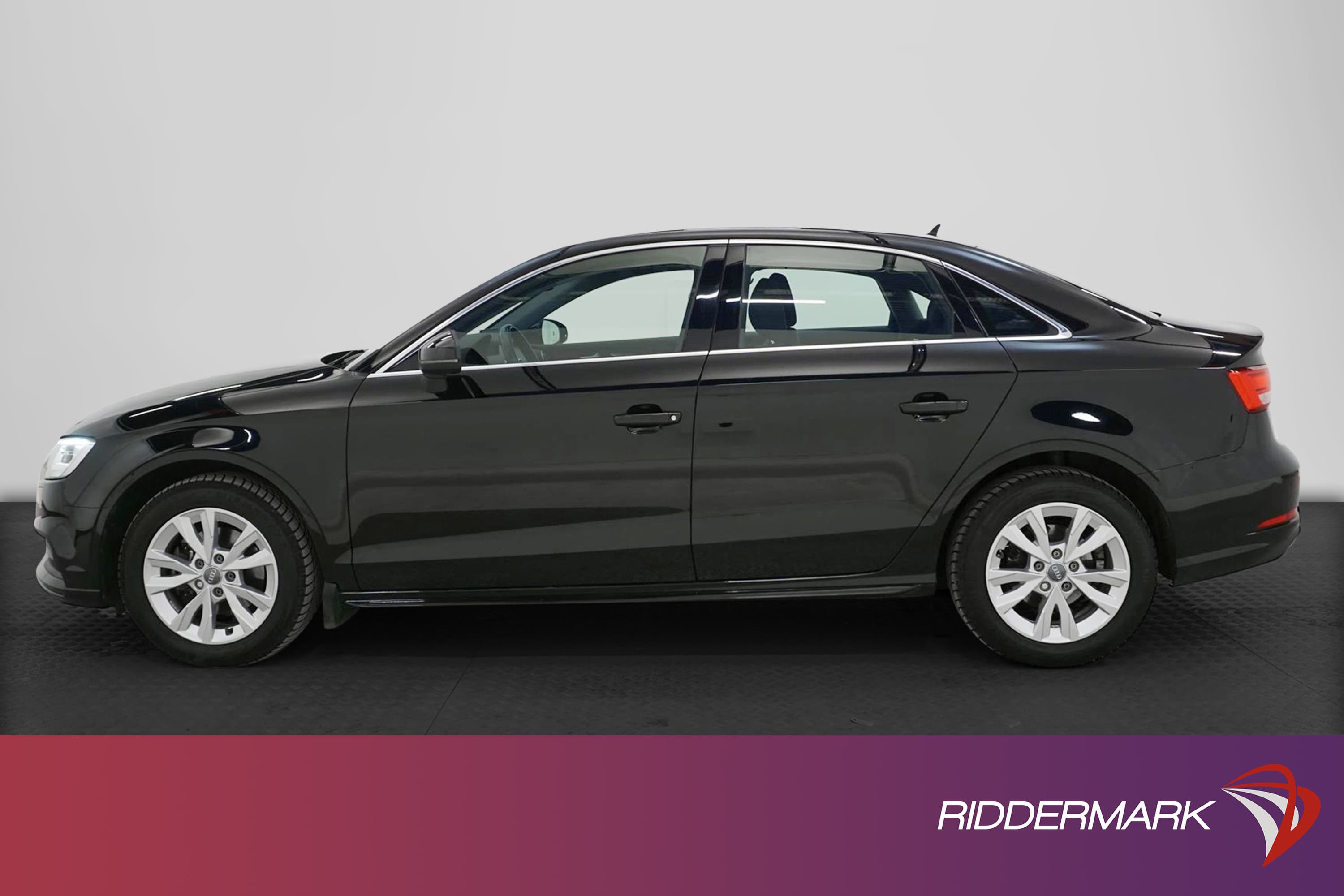 Audi A3 Sedan 30 TFSI 116hk Proline Sensorer 0,51l/mil