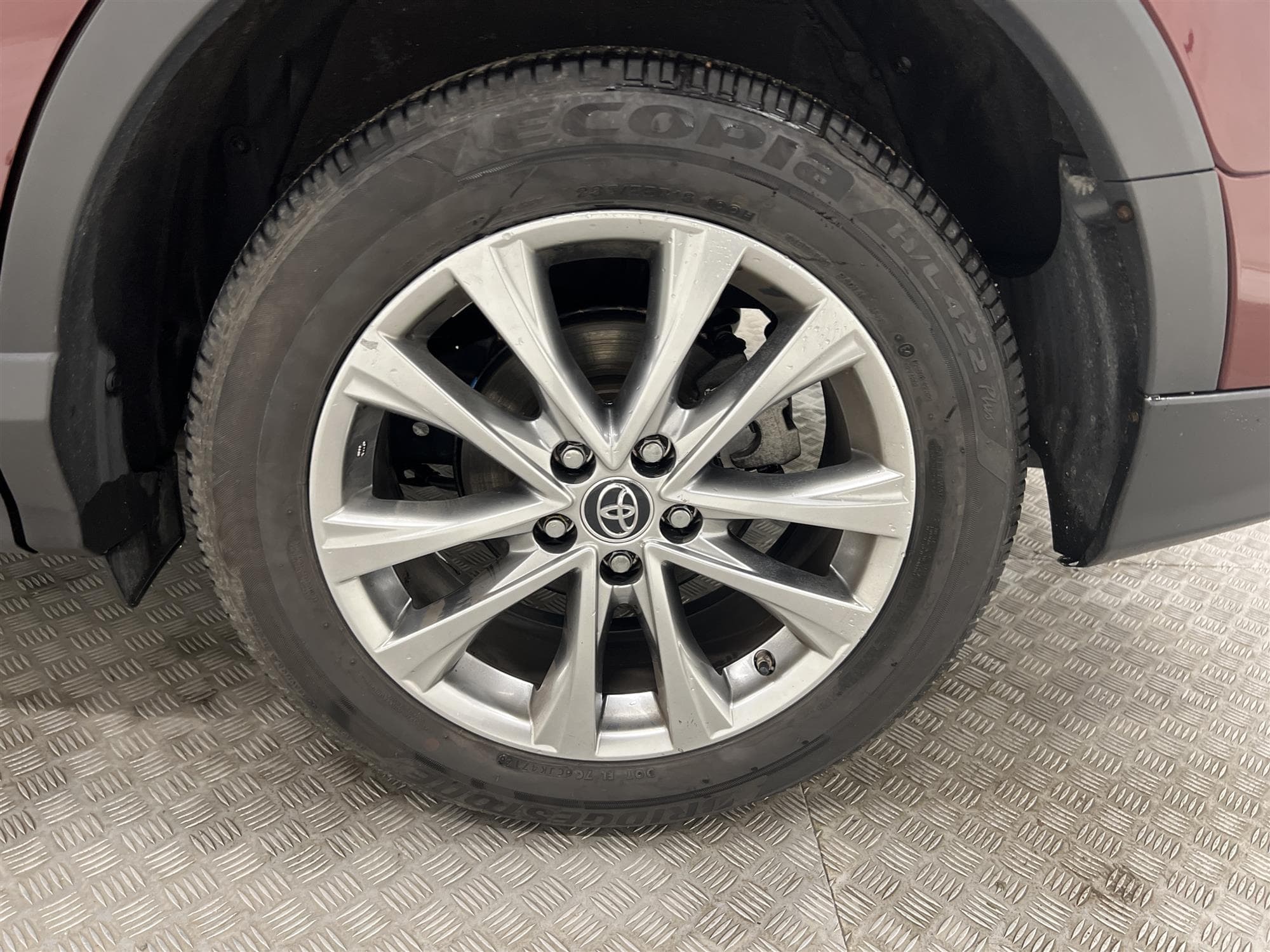 Toyota RAV4 2.0 4x4 152hk Navi Drag Skinn 360-Kam Keyless