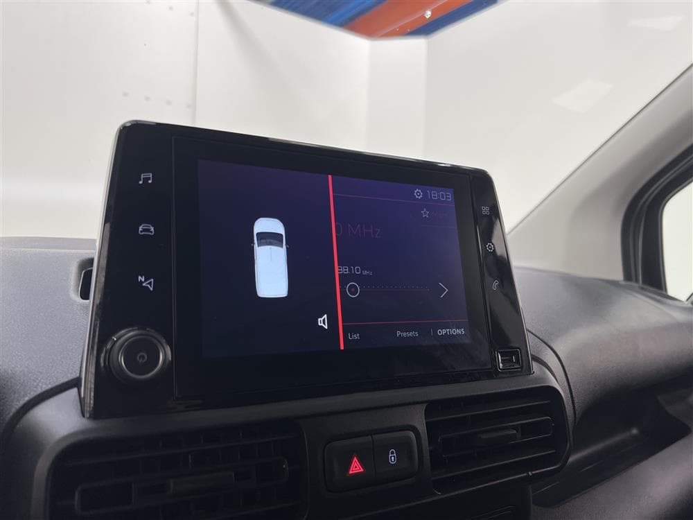 Citroën Berlingo 1.5 HDi Eu6 130hk Aut Värmare interiör