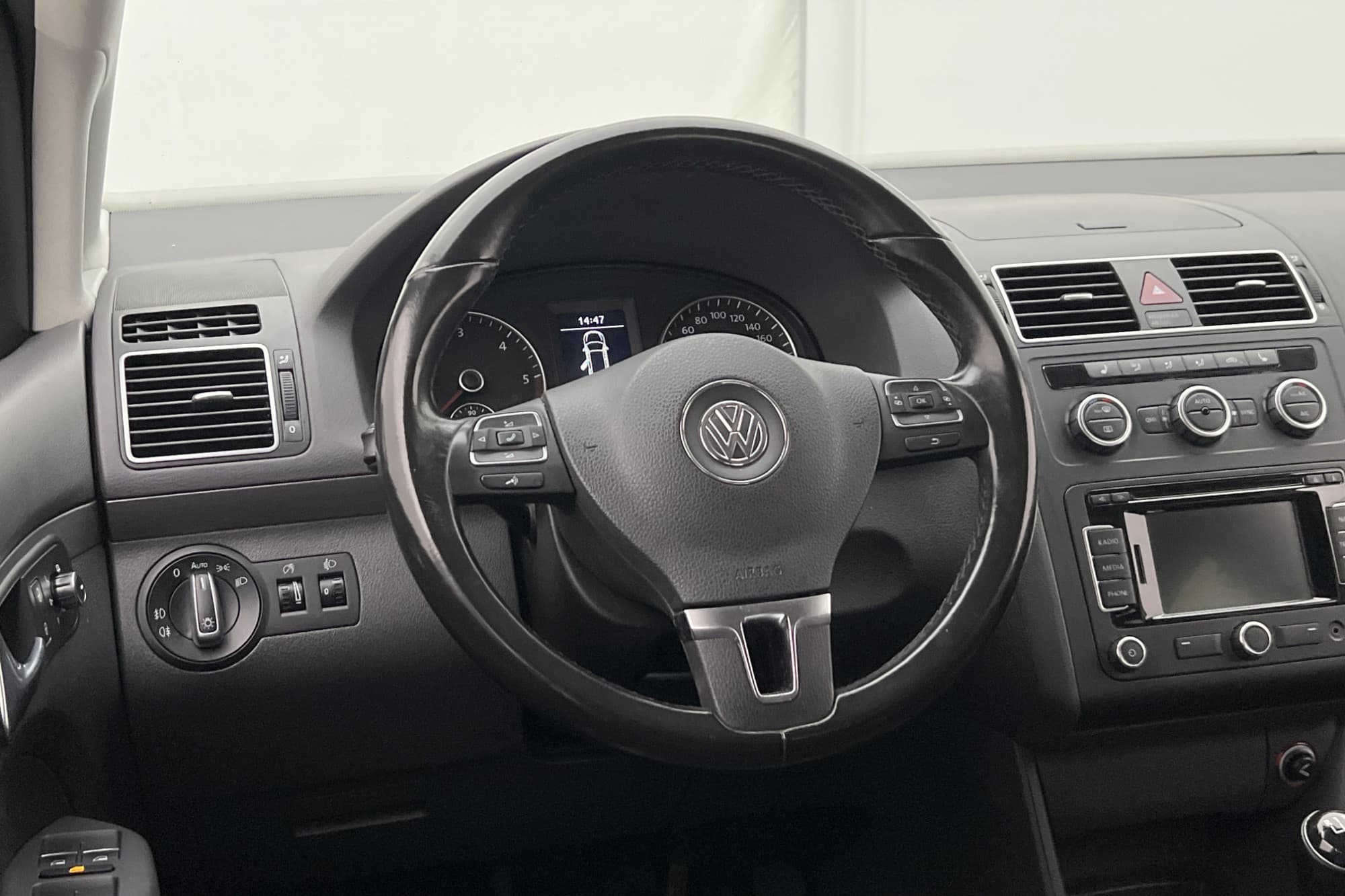 Volkswagen CrossTouran 2.0 TDI 140hk 7-Sits Kamera Navi Drag