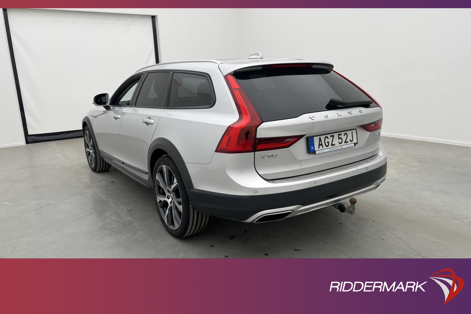Volvo V90 Cross Country D4 AWD