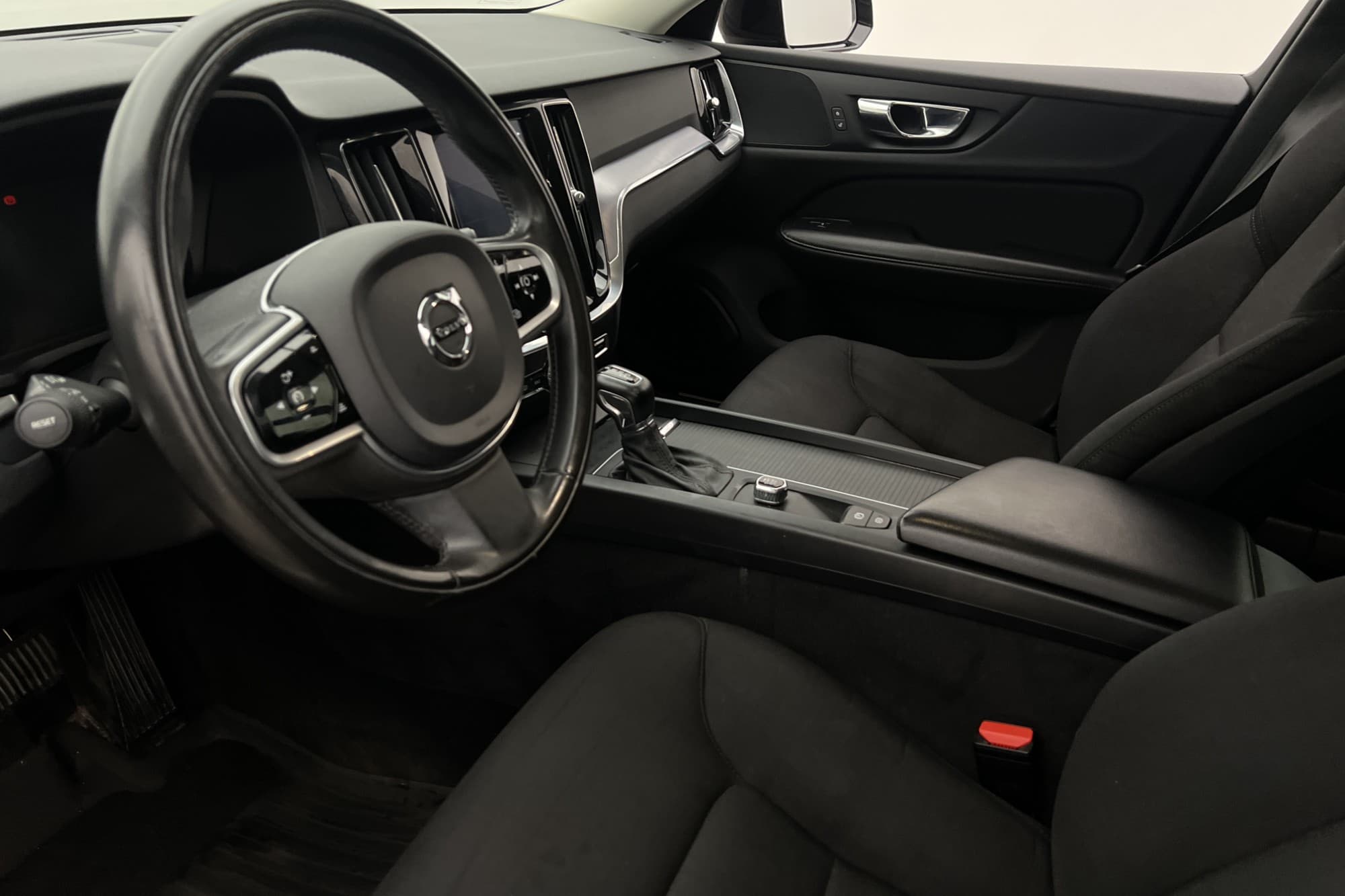 Volvo V60 D4 AWD Momentum Värmare VOC Dragkrok P-Sensorer