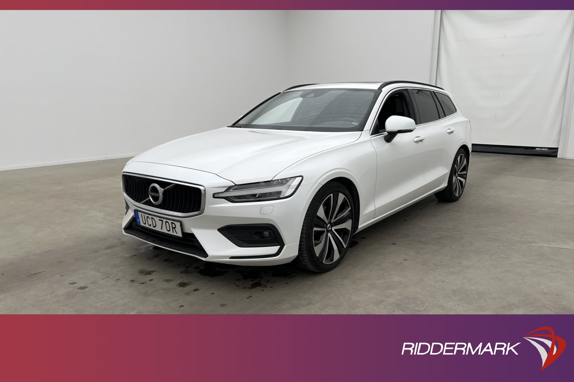 Volvo V60 B4