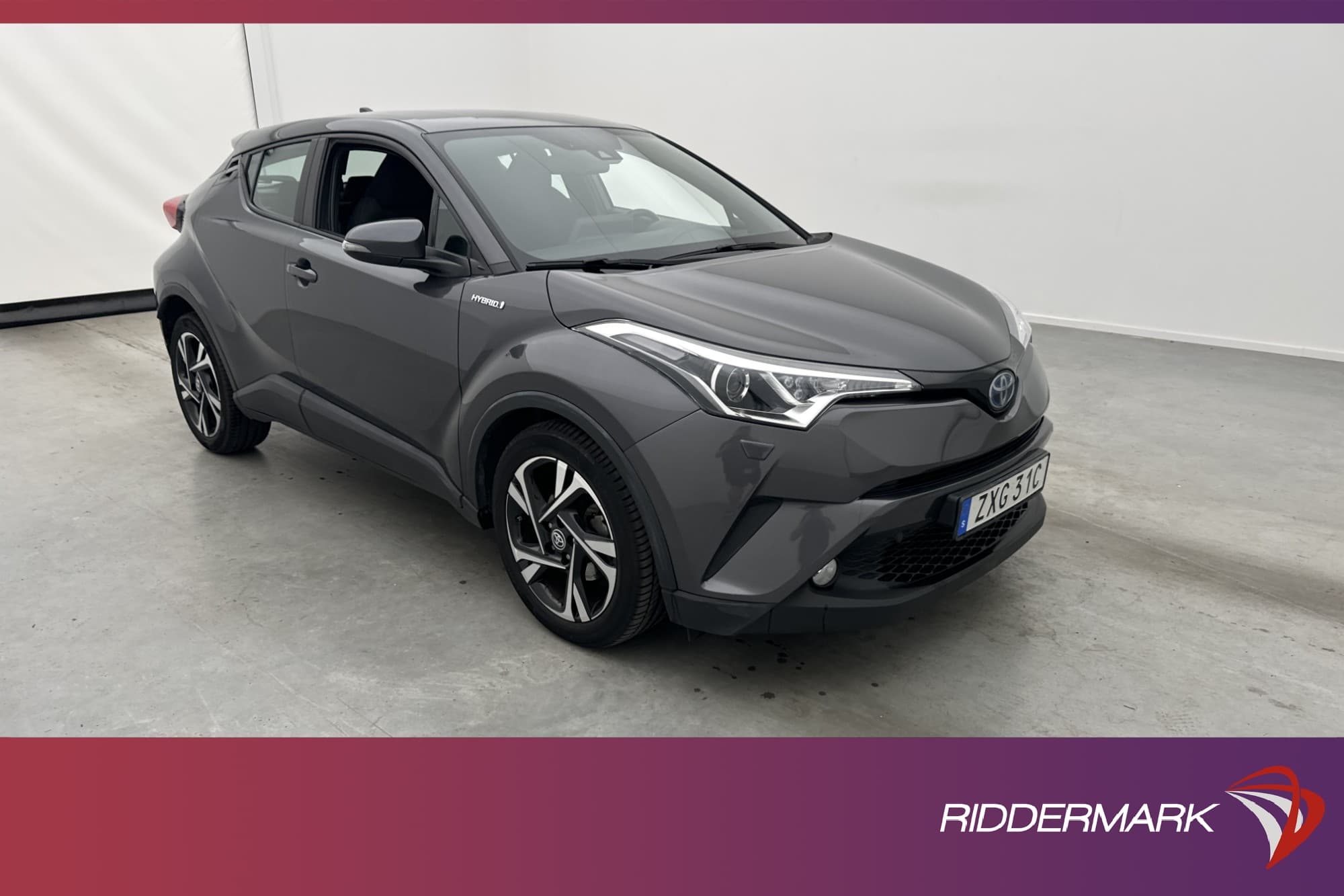 Toyota C-HR Hybrid 122hk