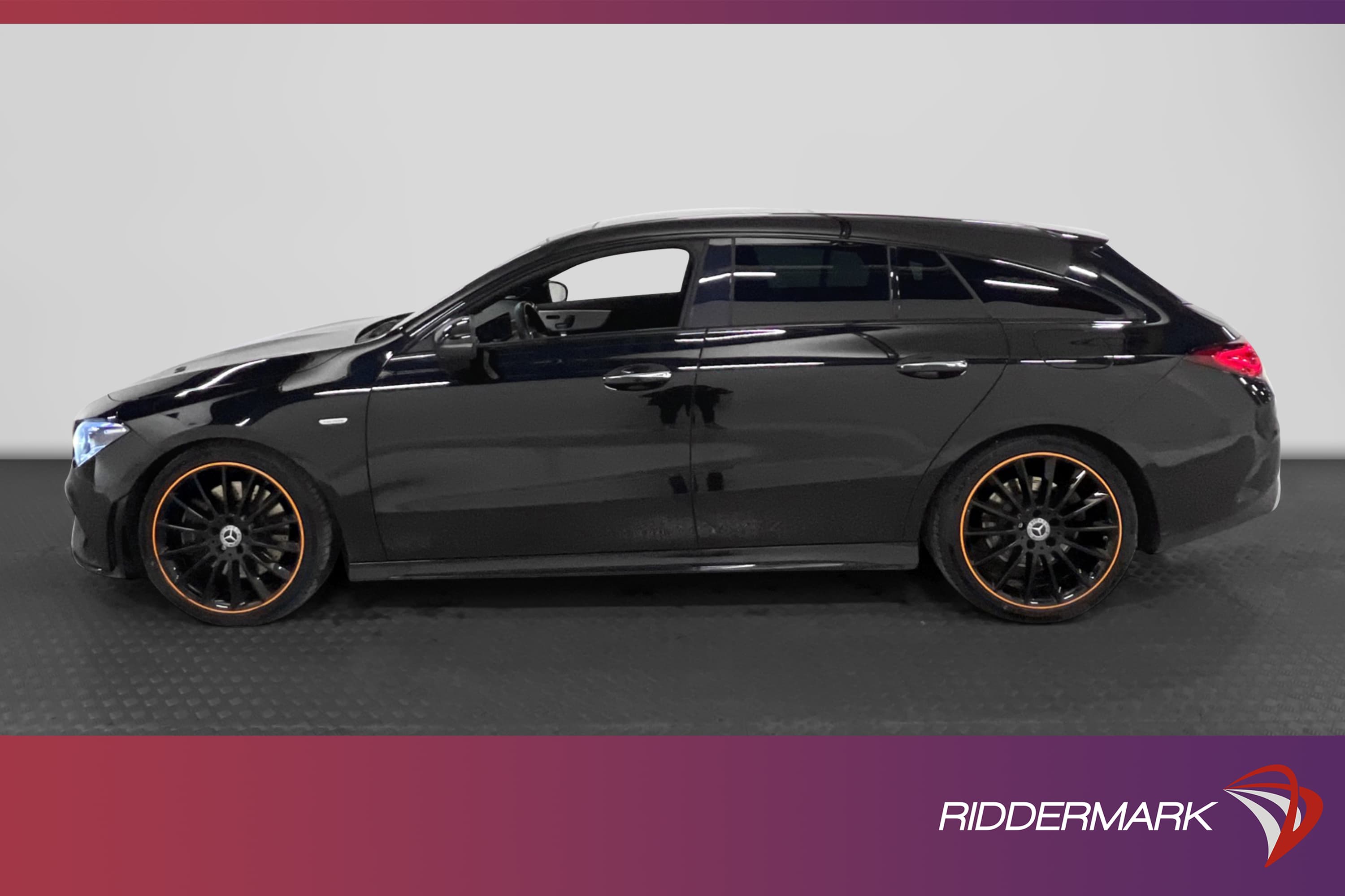 Mercedes-Benz CLA 250 4M Edition 1 AMG Värmare 360° Pano  