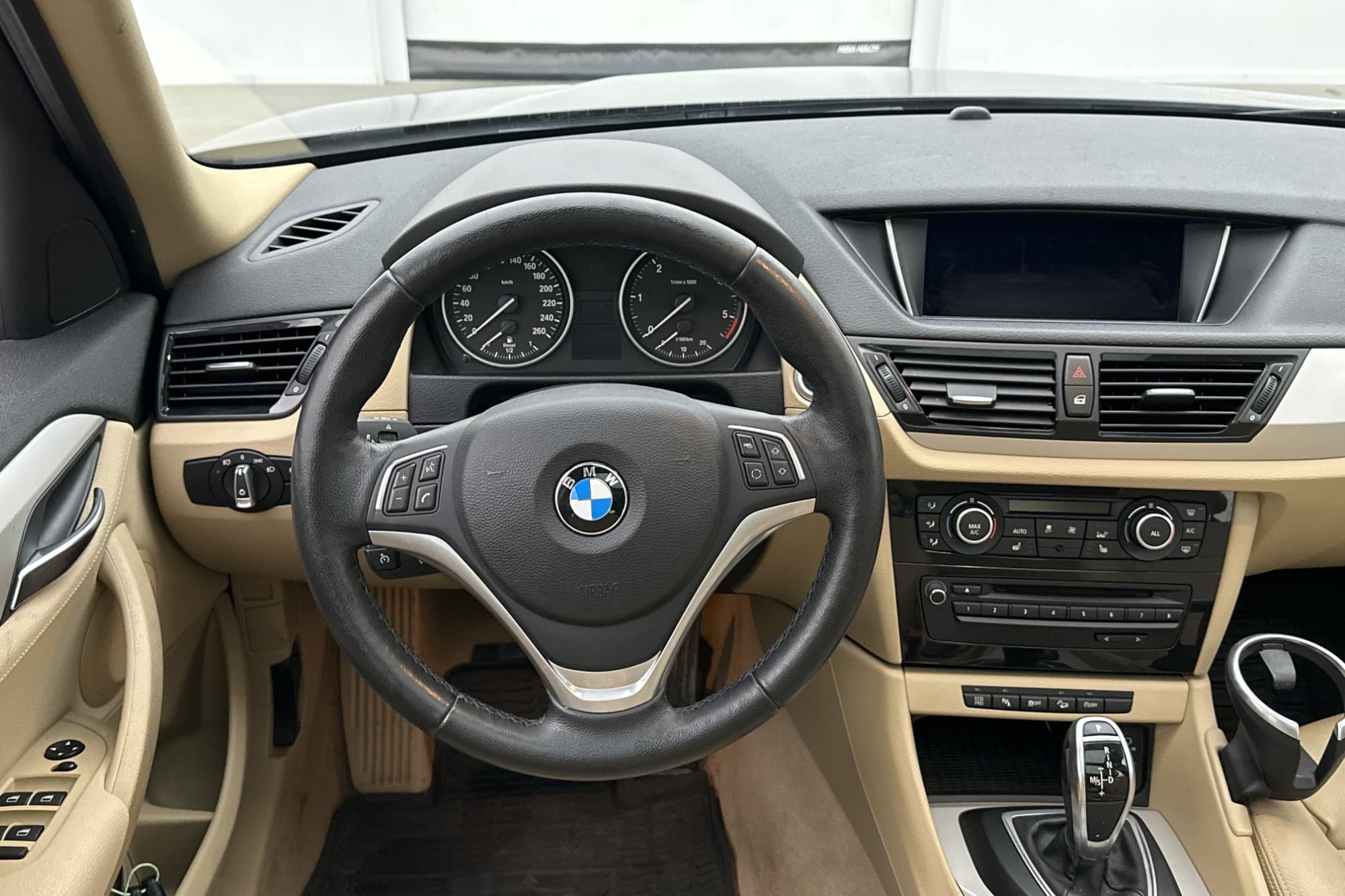 BMW X1 xDrive20d Steptronic 184hk Pano Navi Skinn P Sensor