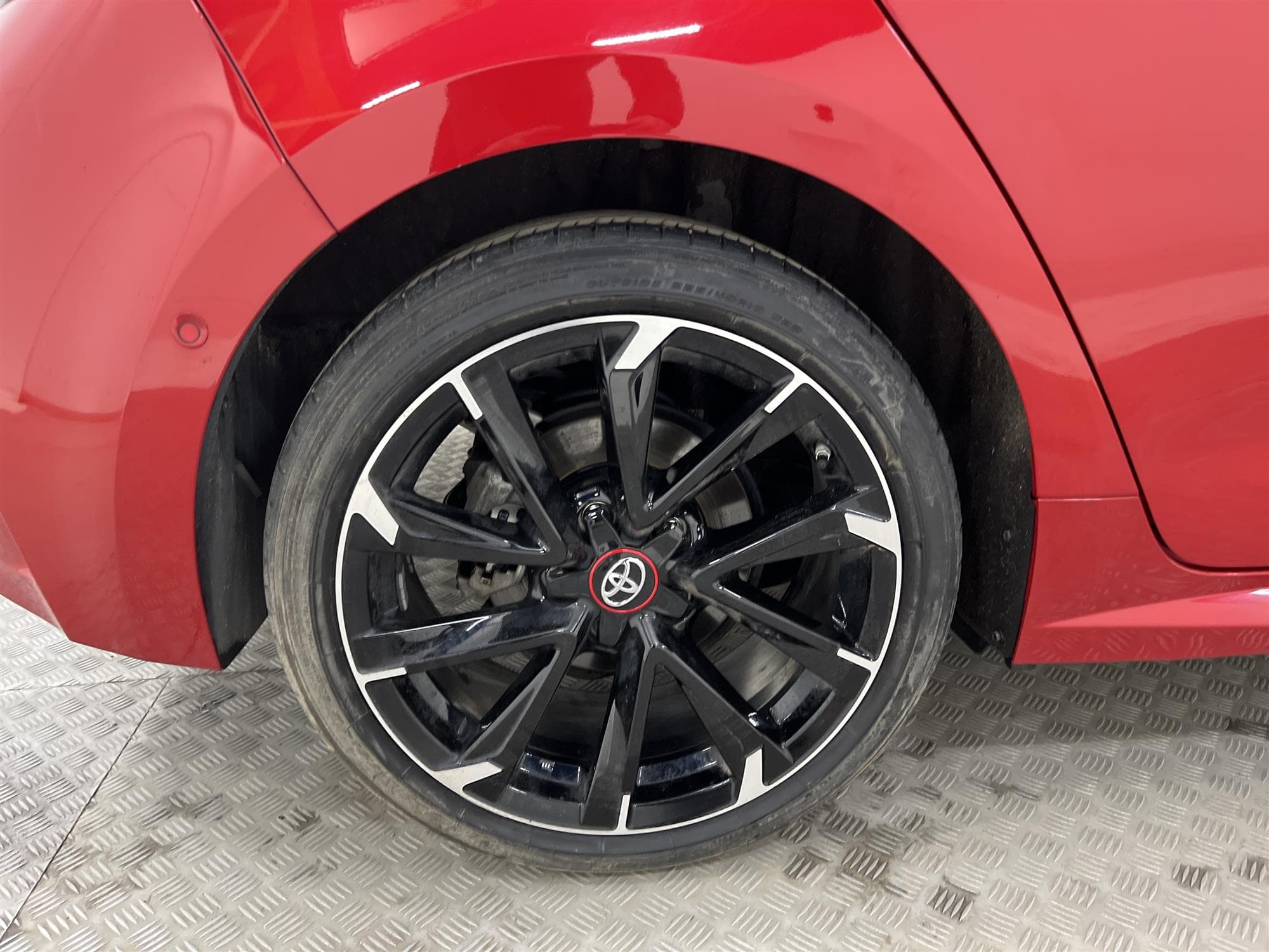 Toyota Corolla Hybrid 122hk GR Sport M&K-Värm HUD 0,4L/mil