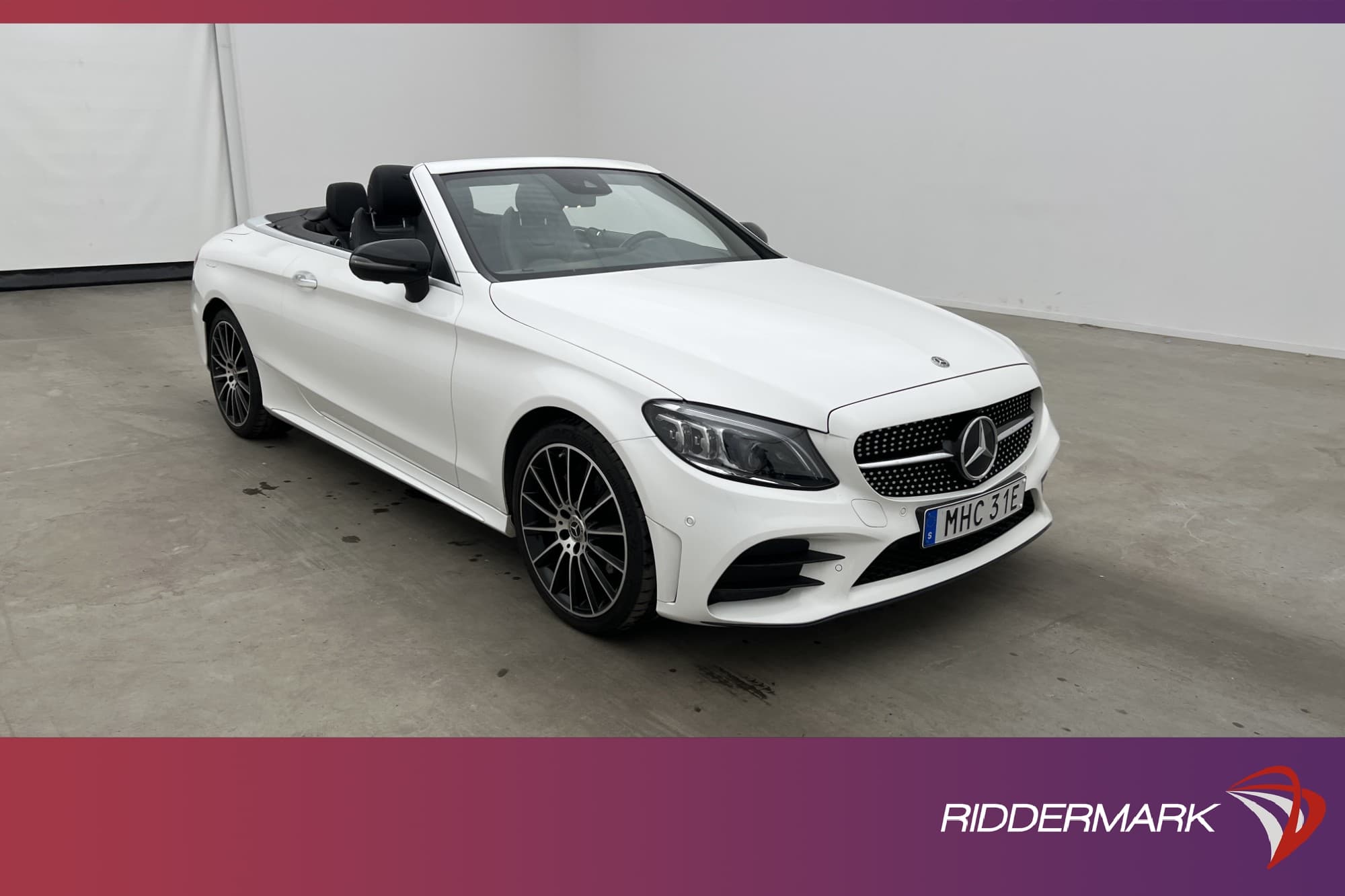Mercedes-Benz C 200 Cab AMG Cockpit Burmester 360 Navi Skinn