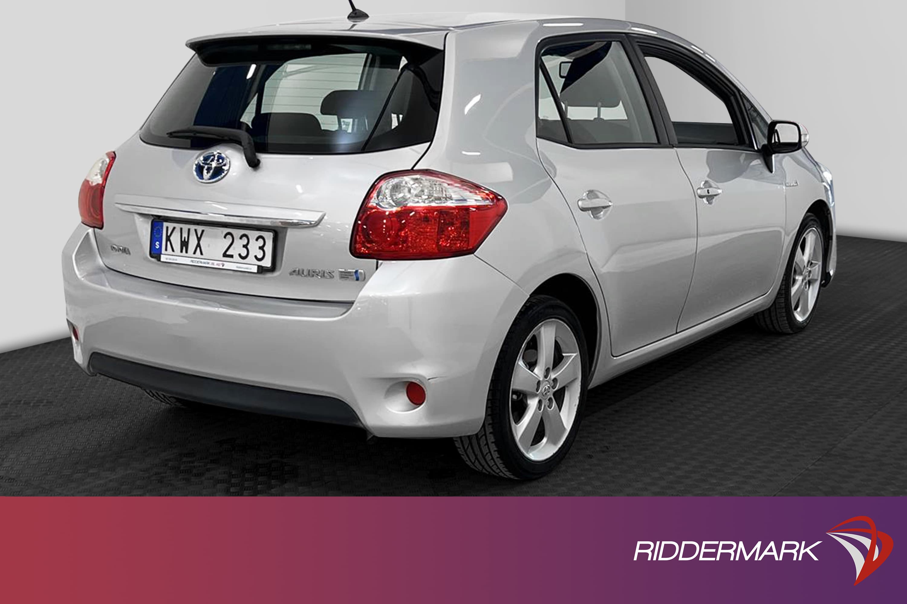 Toyota  Auris Hybrid e-CVT 136hk B-Kam Låg Skatt 0,40L/mil