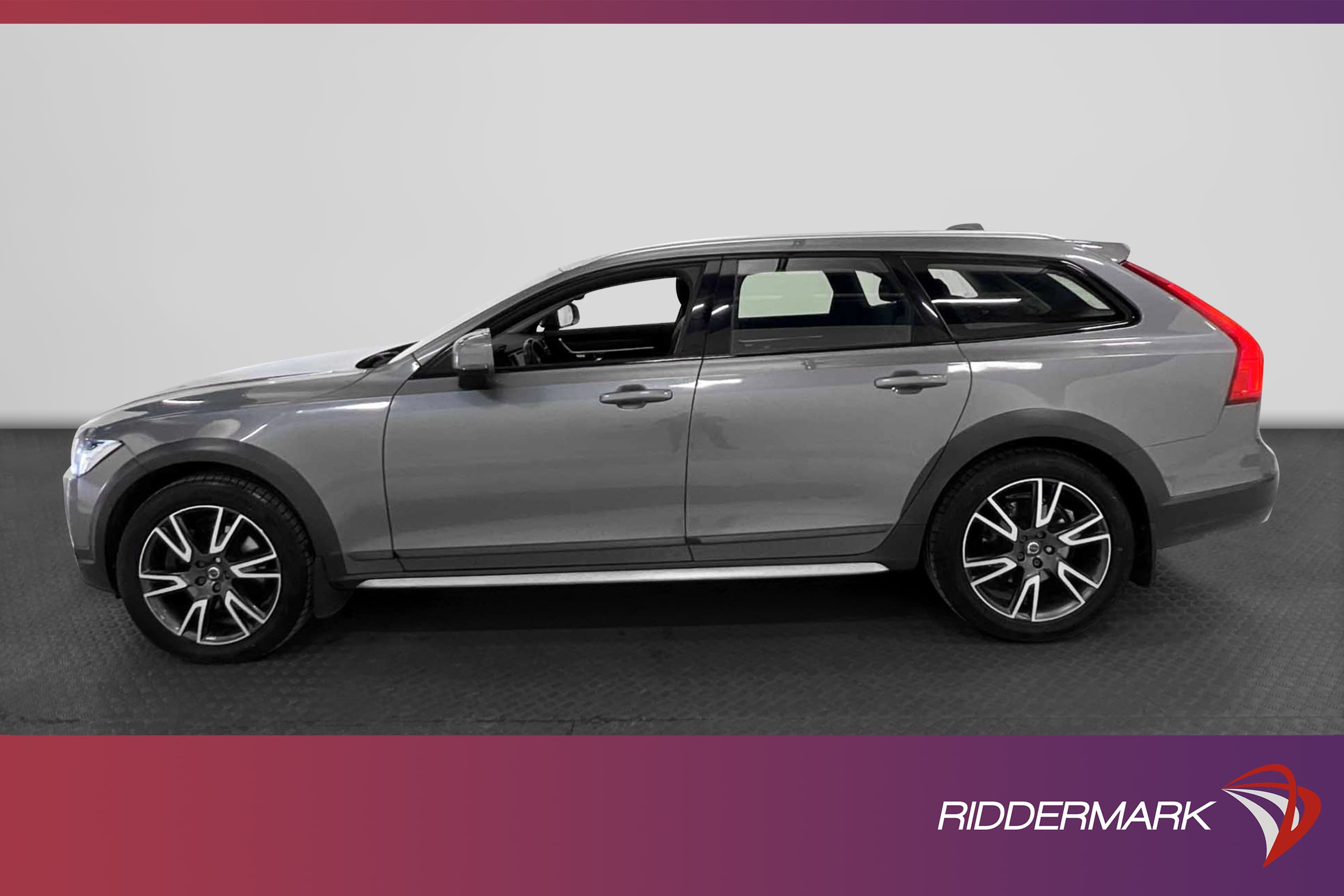 Volvo V90 Cross Country D4 AWD