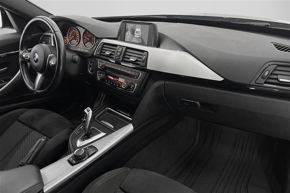 BMW 320d GT xDrive 184hk M Sport Alcantara Drag Keylessinteriör