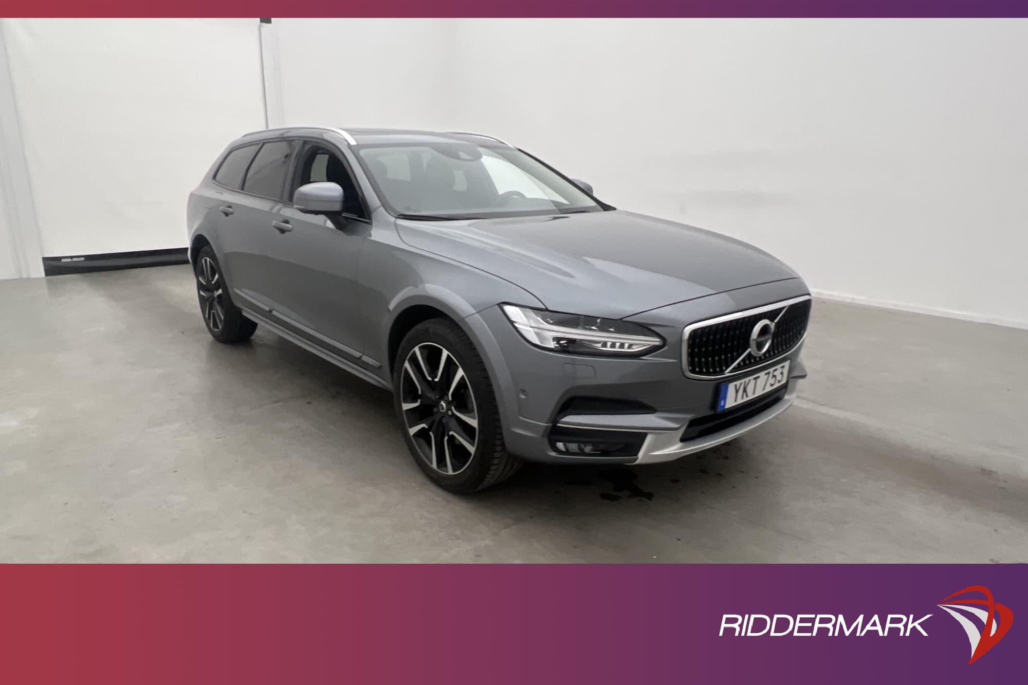 Volvo V90 Cross Country T6 AWD