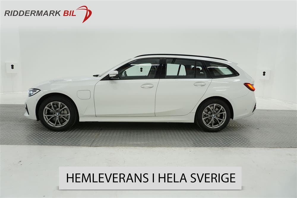 BMW 330e xDrive Touring 292hk