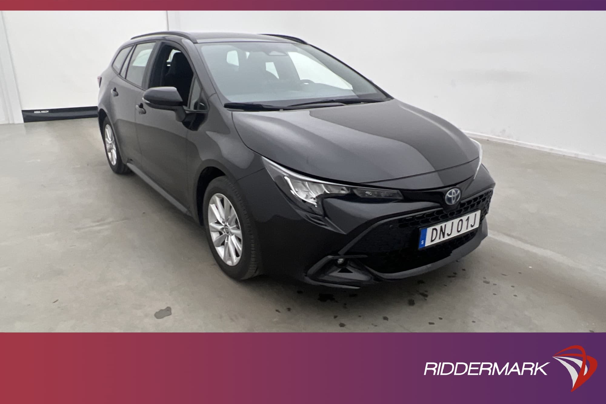 Toyota Corolla Touring Hybrid 140hk