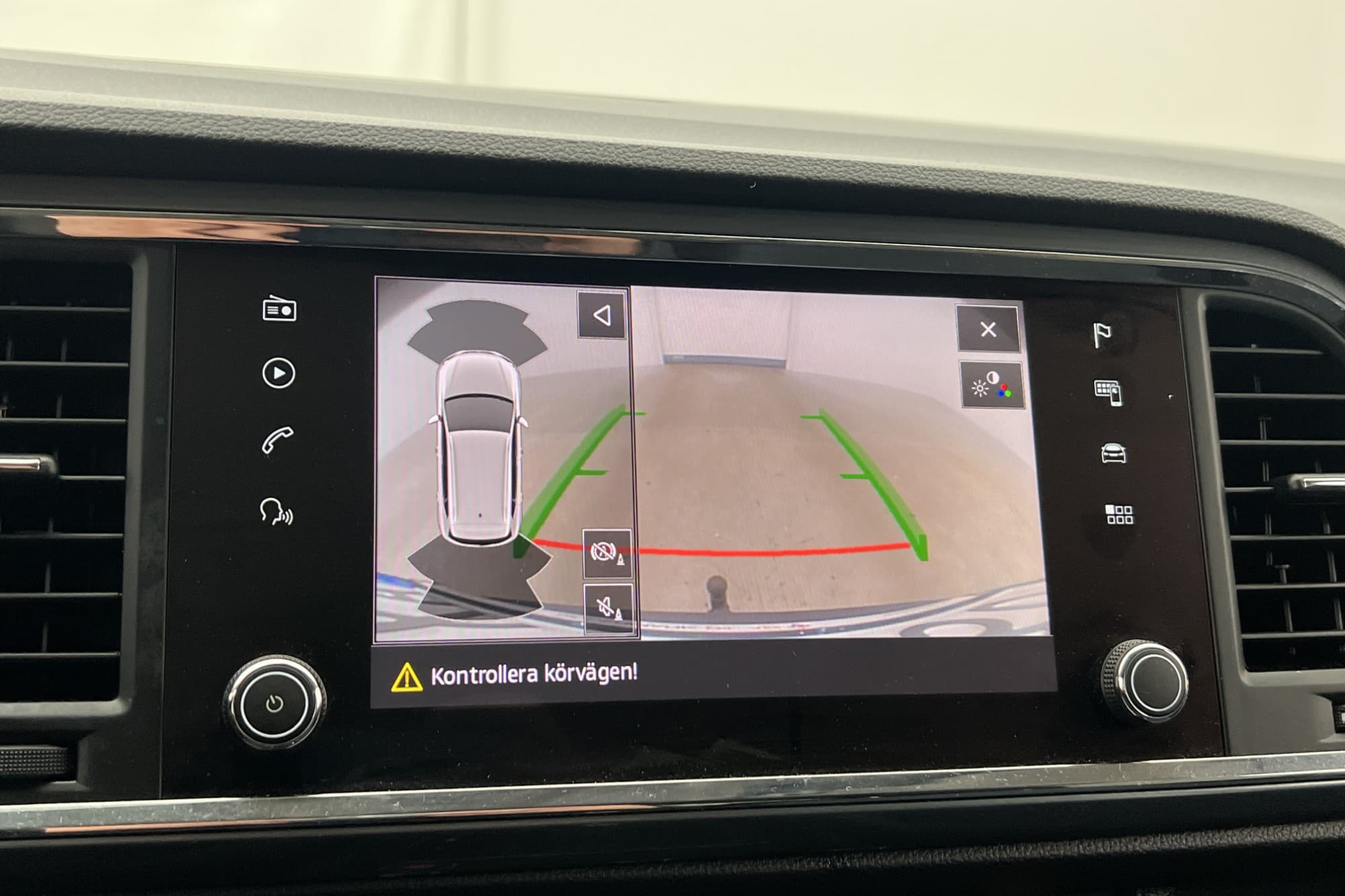 SEAT Ateca TSI 150hk Style P-Värm Kamera Navi CarPlay Drag