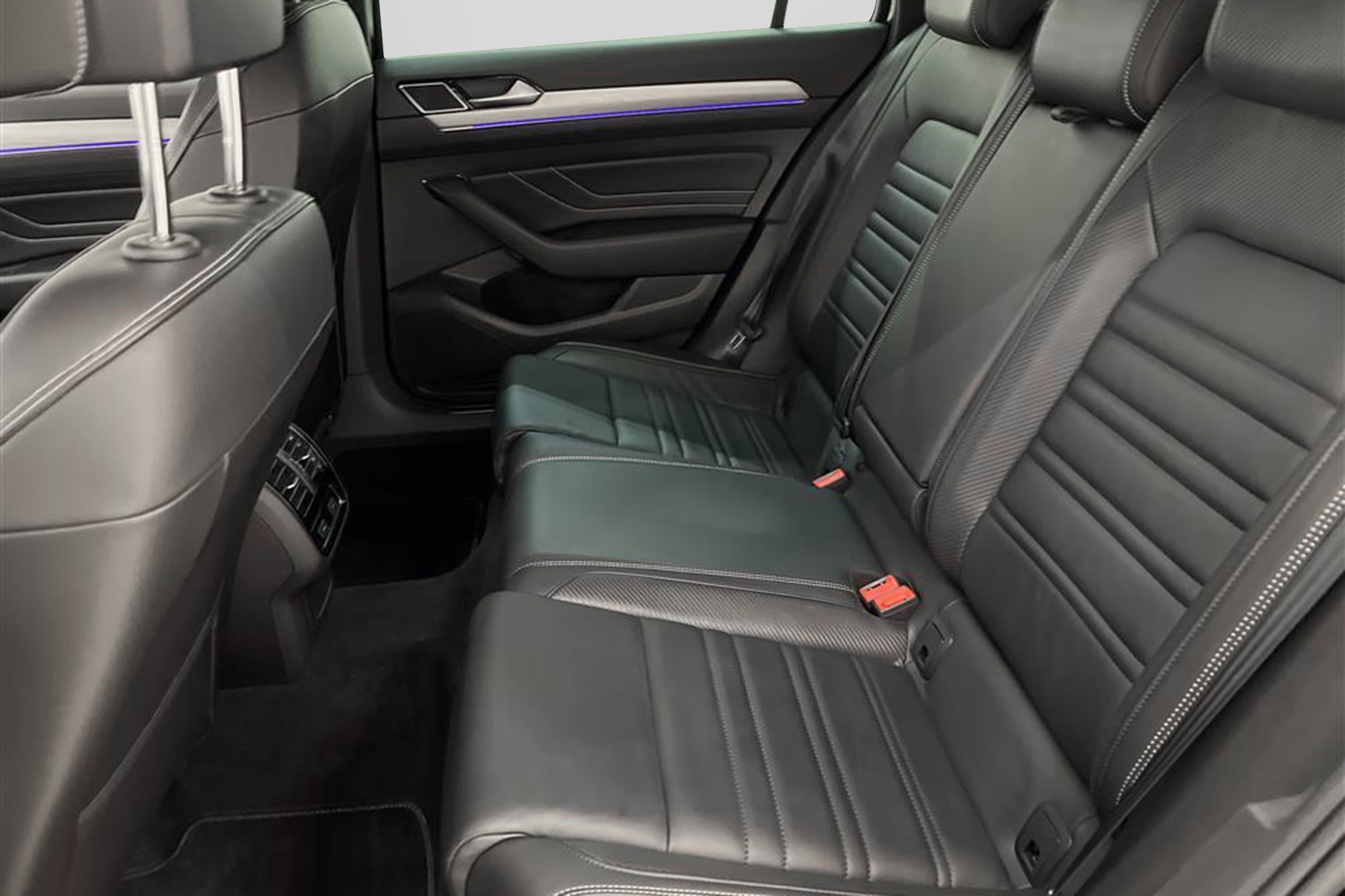Volkswagen Passat 2.0 TDI 4M 190hk R Line D-Värm Cockpit 