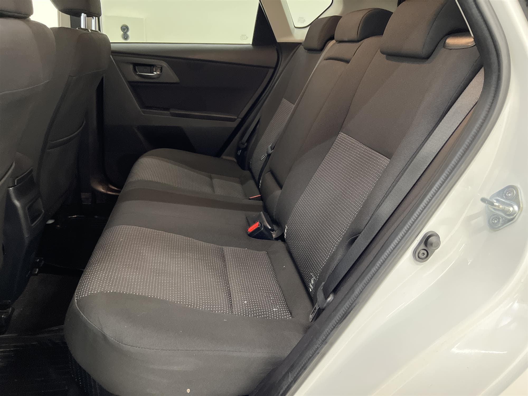 Toyota Auris Hybrid 136hk  M&K-Värmare B-Kamera Nyservad