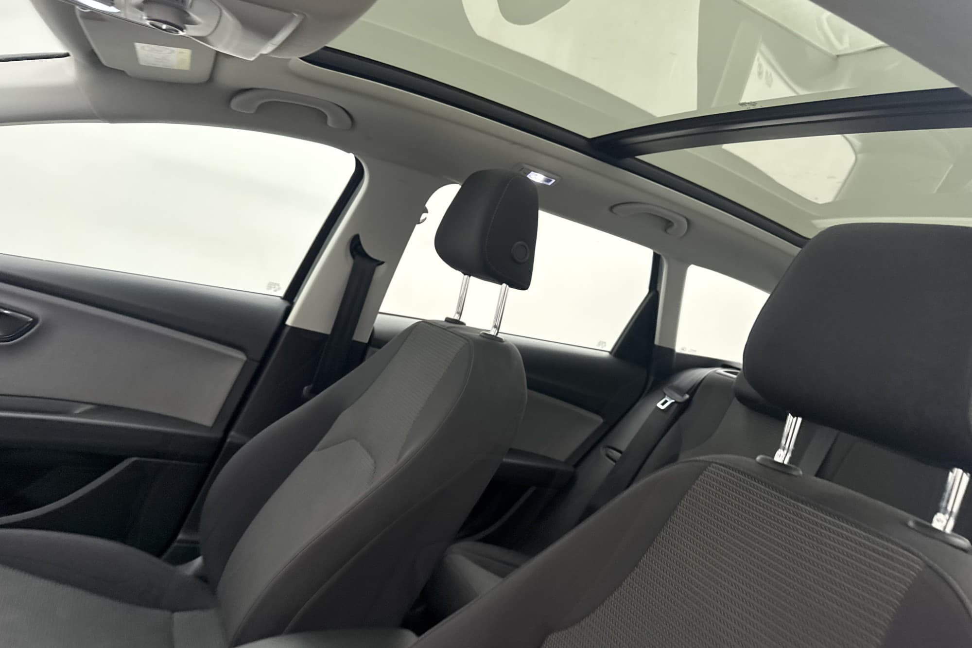 SEAT Leon ST 1.2 TSI 110hk Panorama M&K-värm P-sensorer