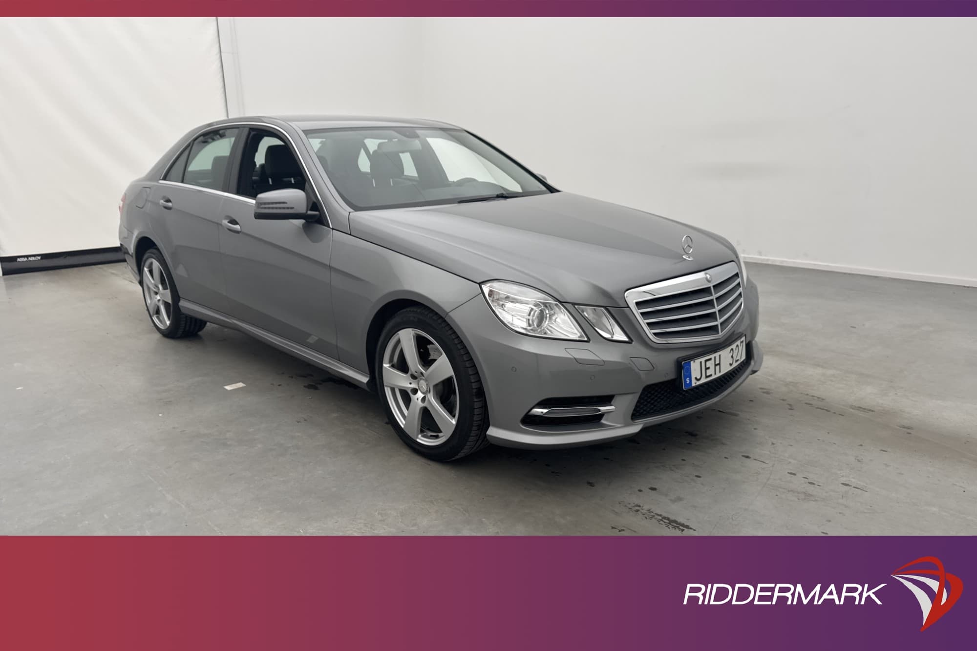 Mercedes-Benz E 200 Sedan