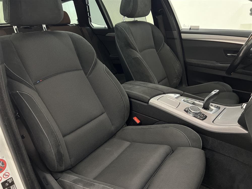 BMW 530d xDrive 258hk M-Sport Panorama Harman/Kardon HUD interiör