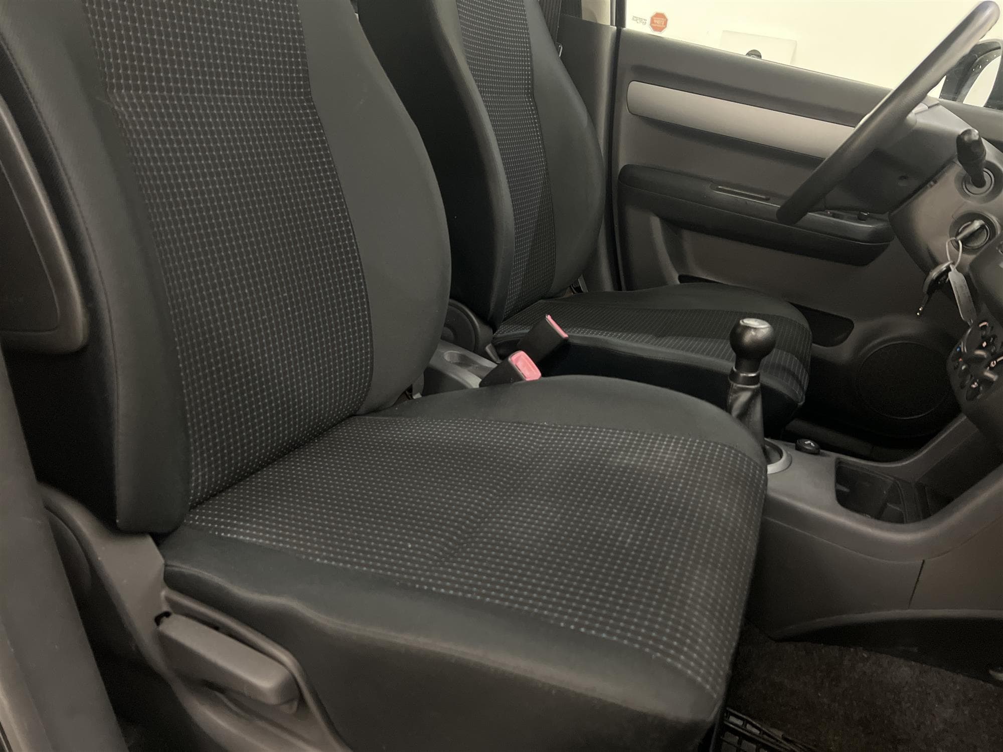 Suzuki Swift 1.3 92hk  2 Brukare Nyservad Låg Skatt