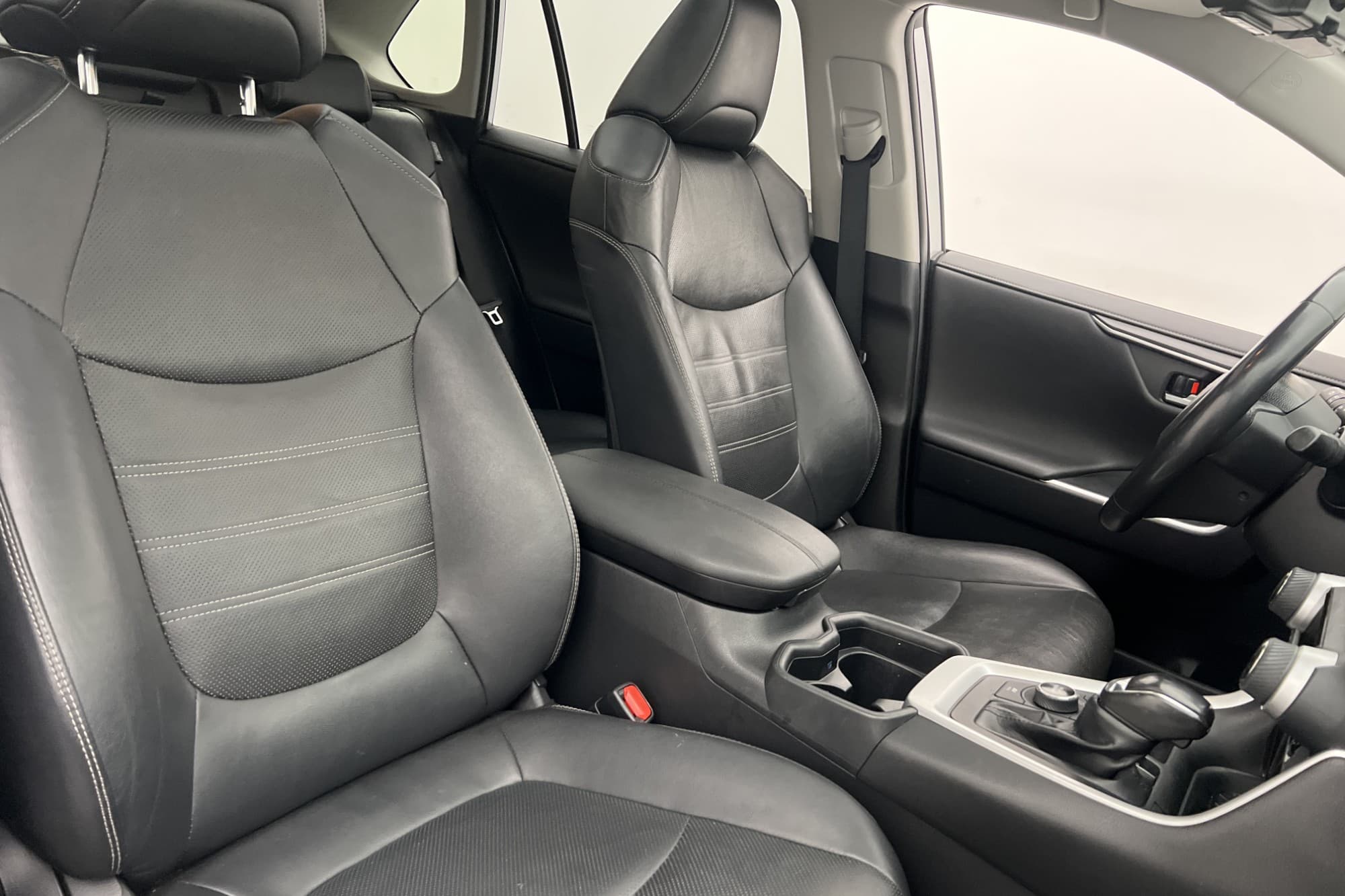 Toyota RAV4 Hybrid AWD 222hk Executive JBL Pano Navi B-Kam