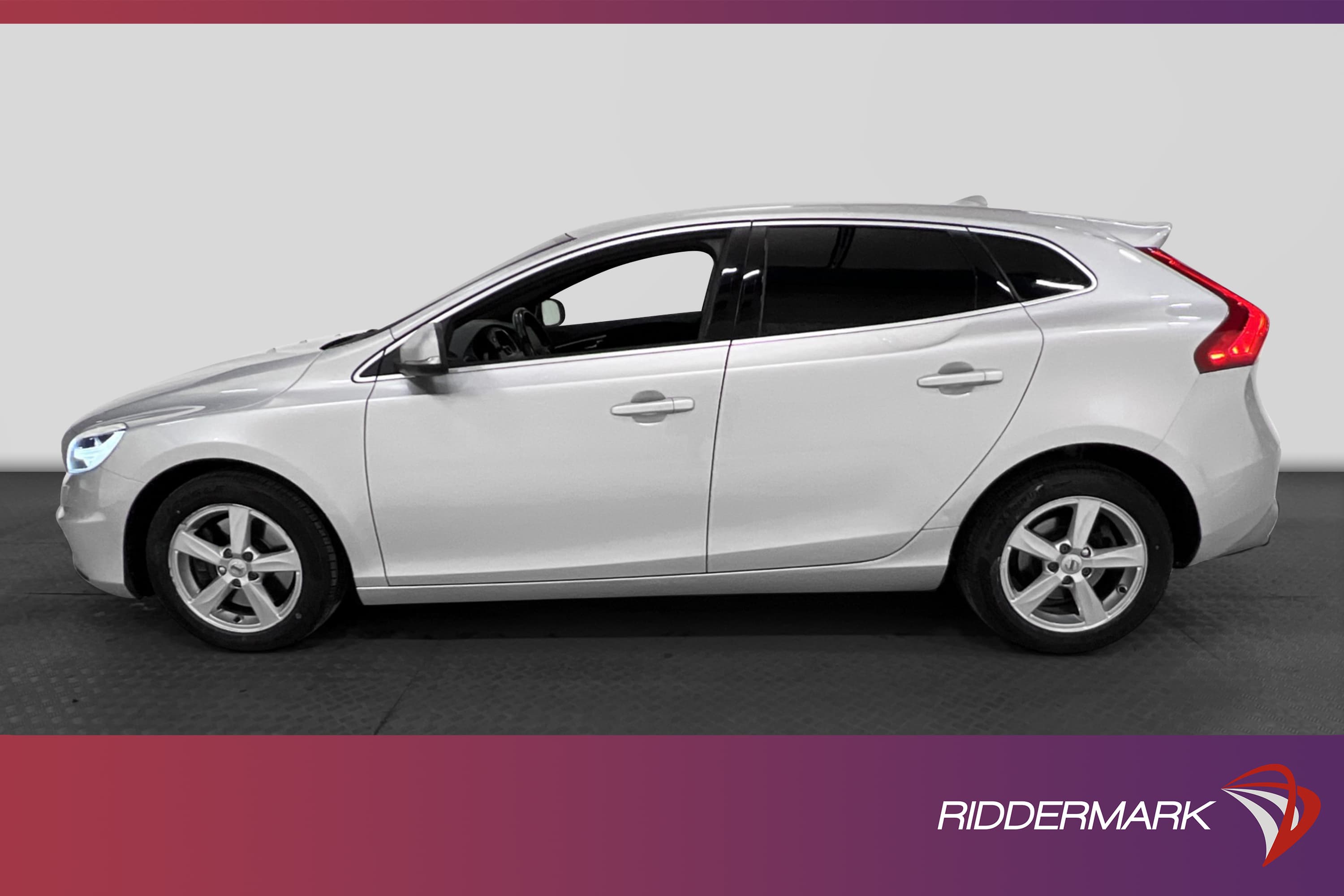 Volvo V40 T3 R-Design VOC Värmare City Safety MOMS