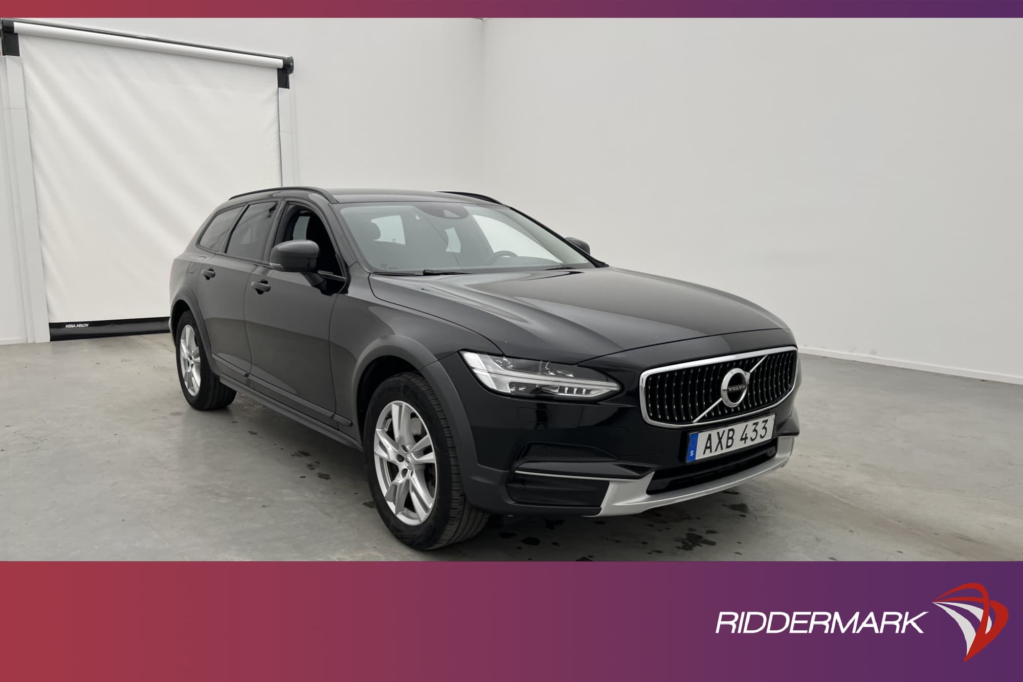 Volvo V90 Cross Country D4 AWD