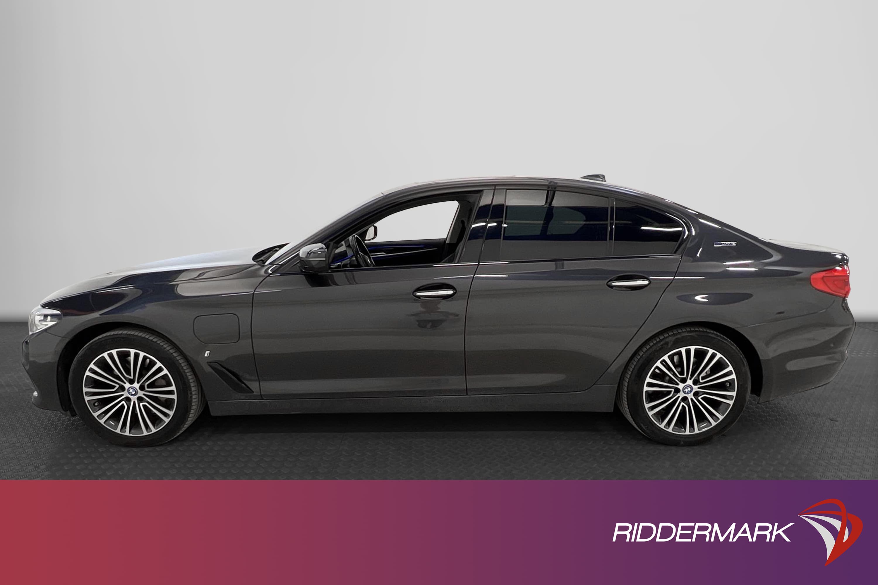 BMW 530e Sedan 252hk
