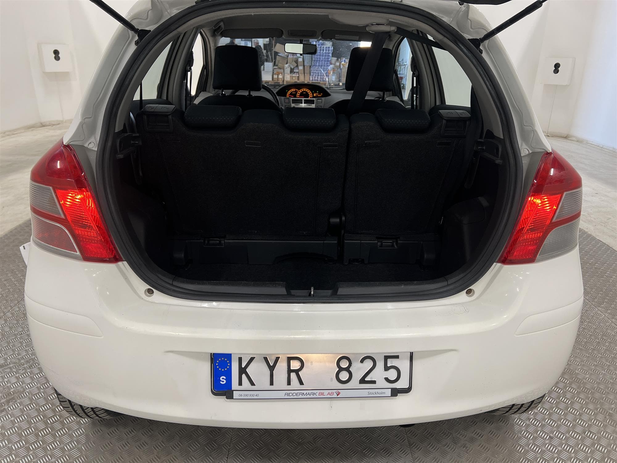 Toyota Yaris 1.33 VVT-i 99hk 558kr Skatt Nyservad 0,46L/mil