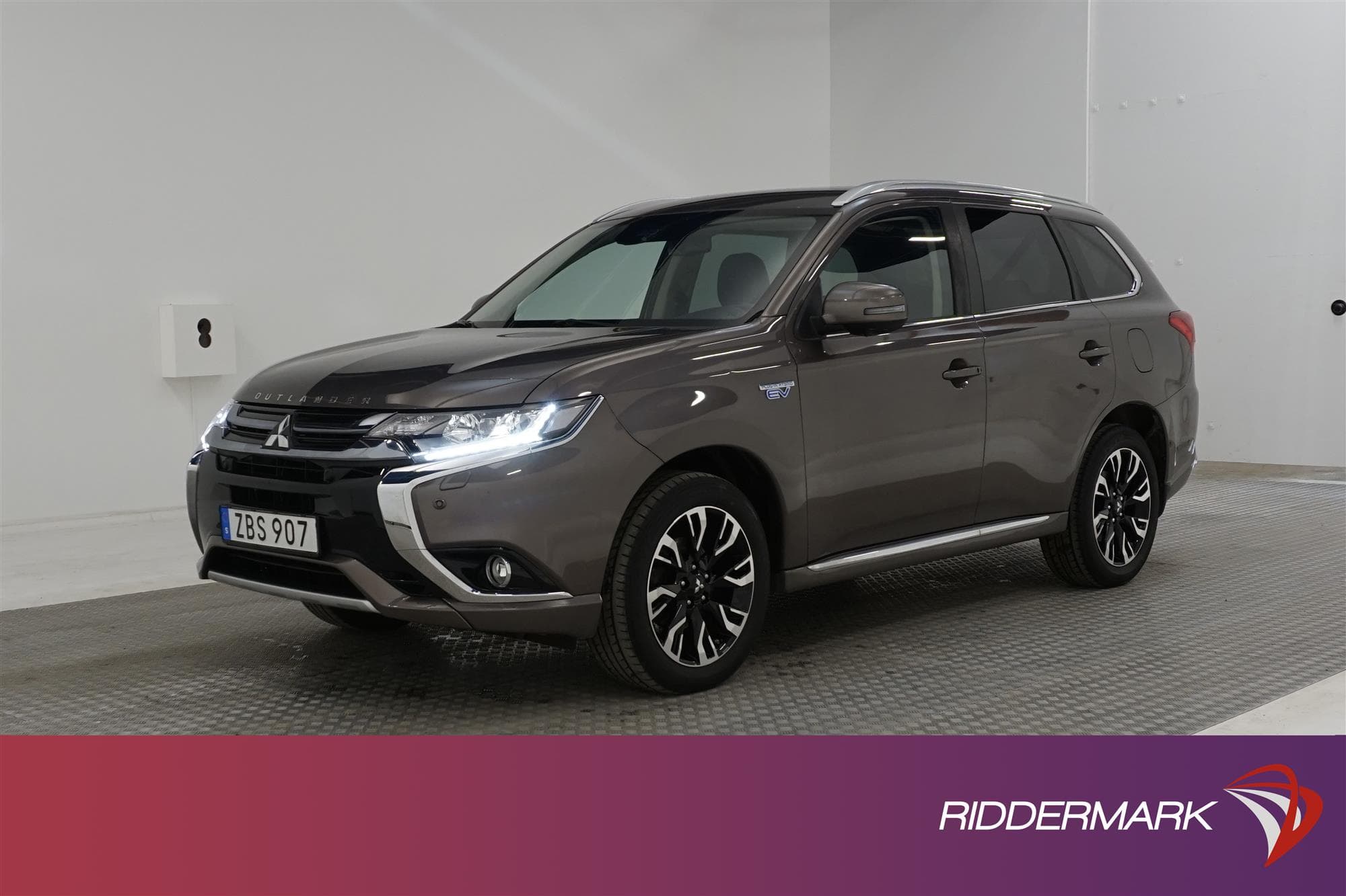 Mitsubishi Outlander PHEV 4WD 203hk