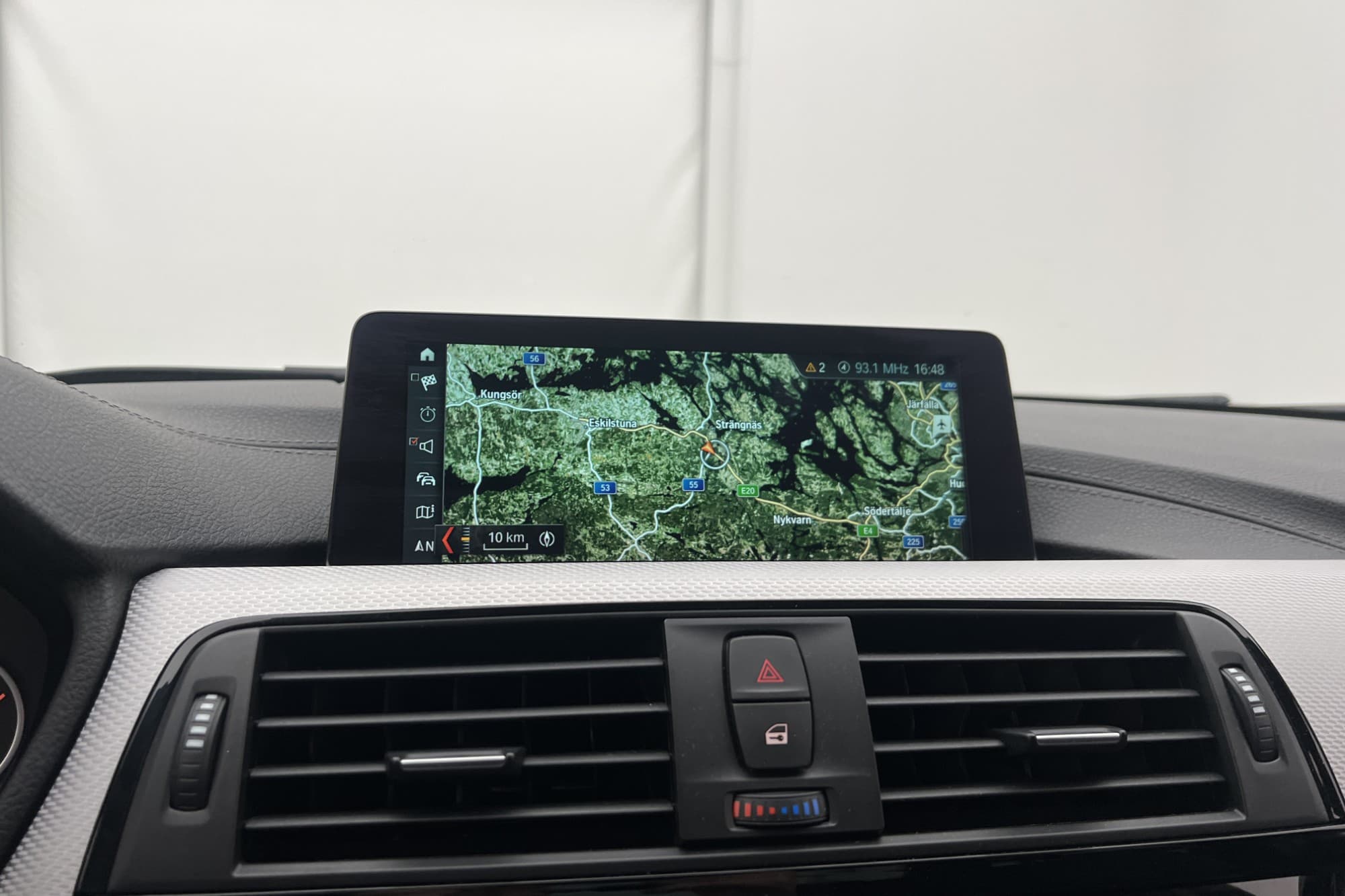 BMW 330 e Sedan 252hk M Sport HiFi Navi Sensorer Rattvärme