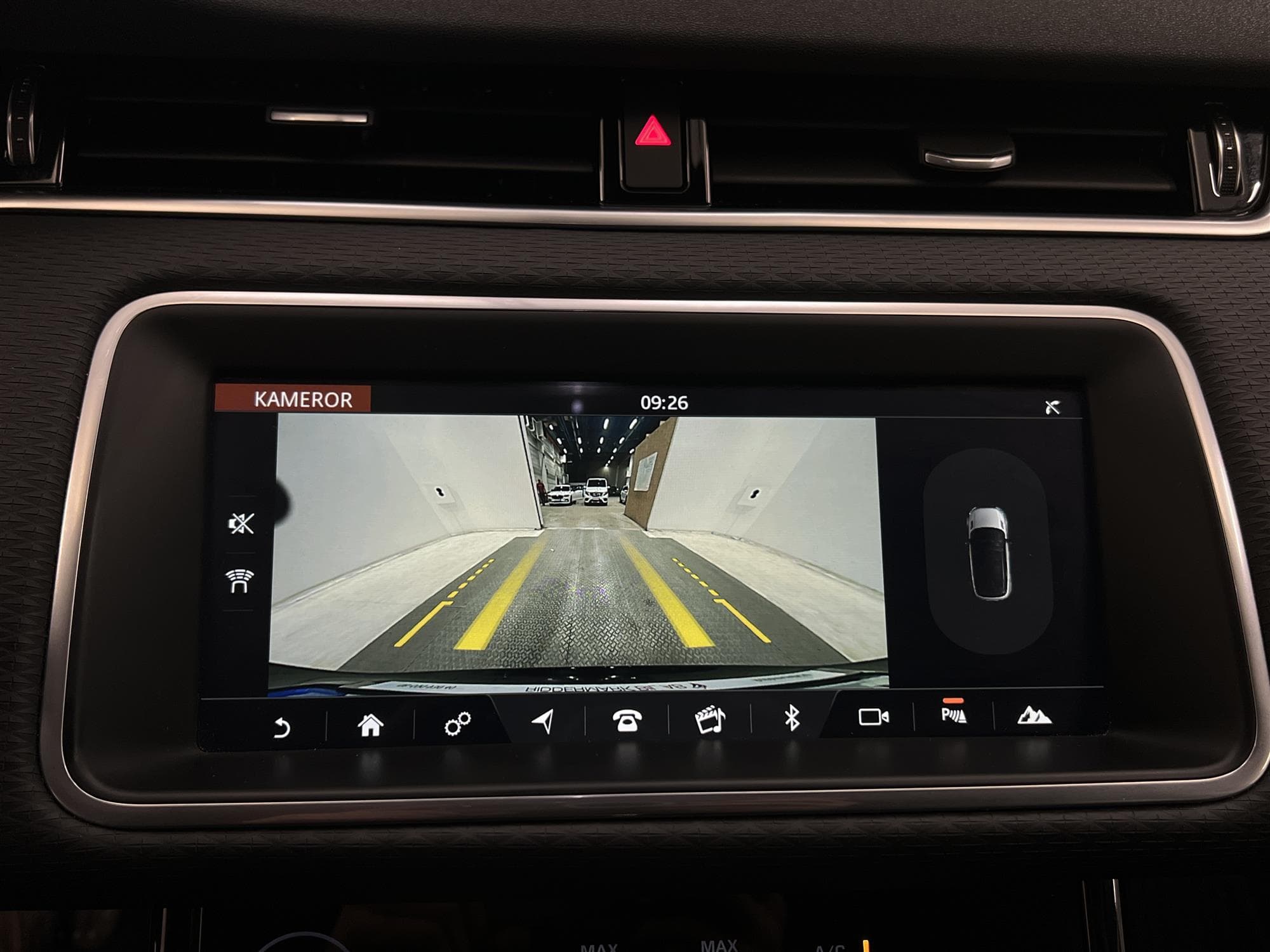 Land Rover Range Rover Evoque D180 MHEV AWD 180hk Navi Cplay