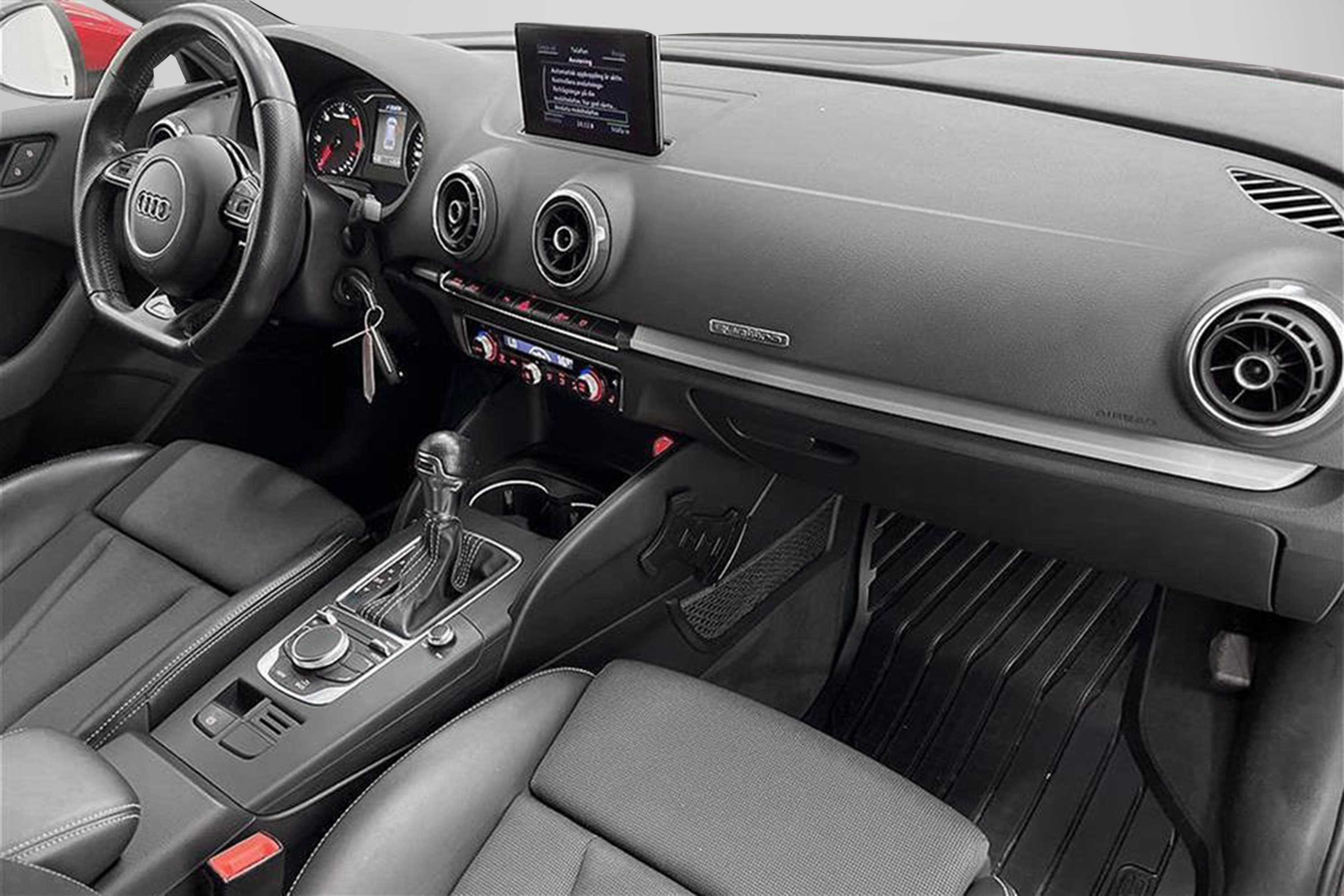 Audi A3 2.0 TDI 184hk Quattro S-Line M-värm 0.49l/milinteriör