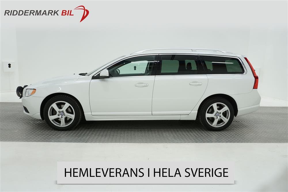 Volvo V70 II D5 215hk Summum D-värmare Skinn Välservad