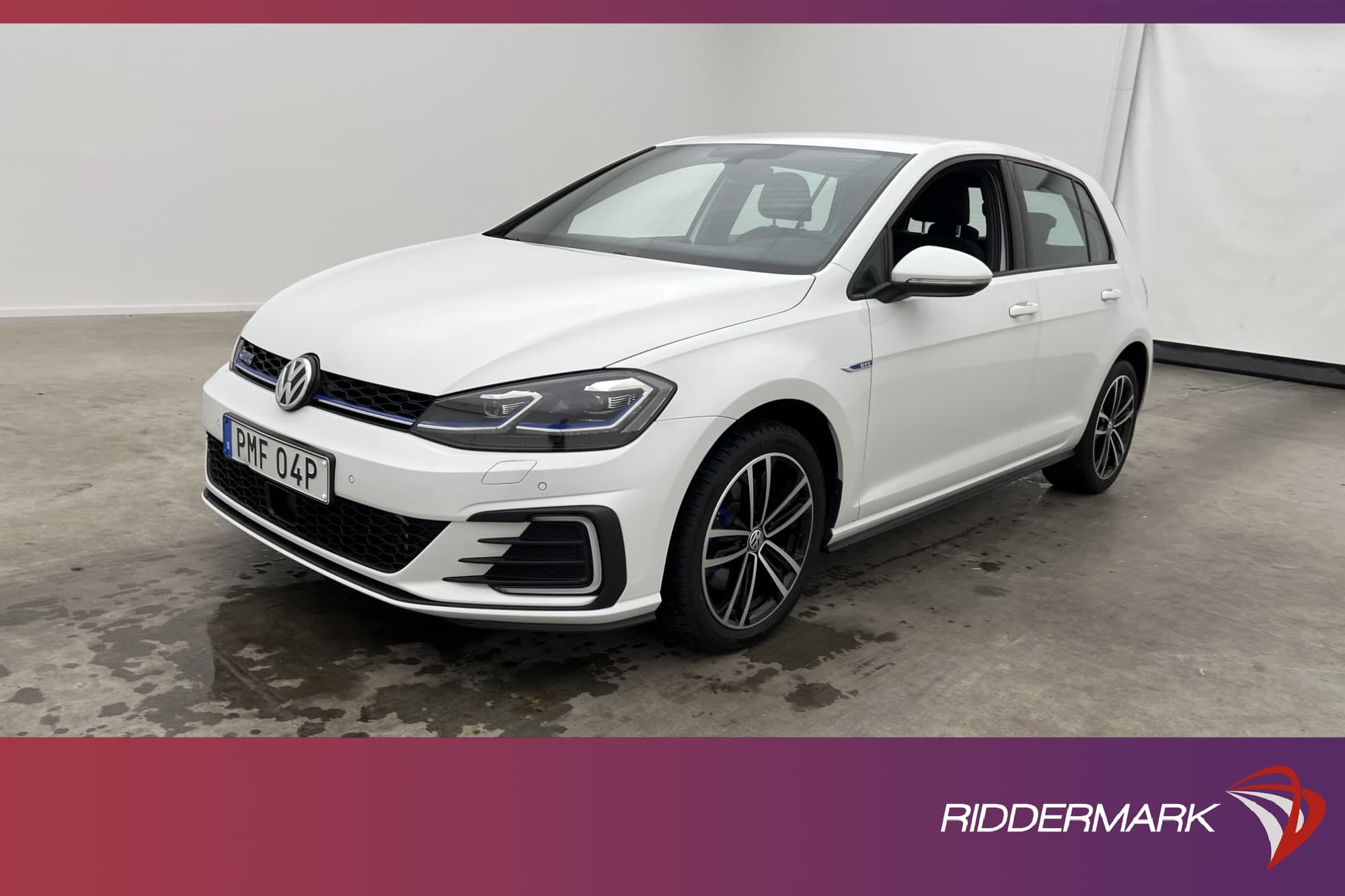Volkswagen Golf GTE 204hk