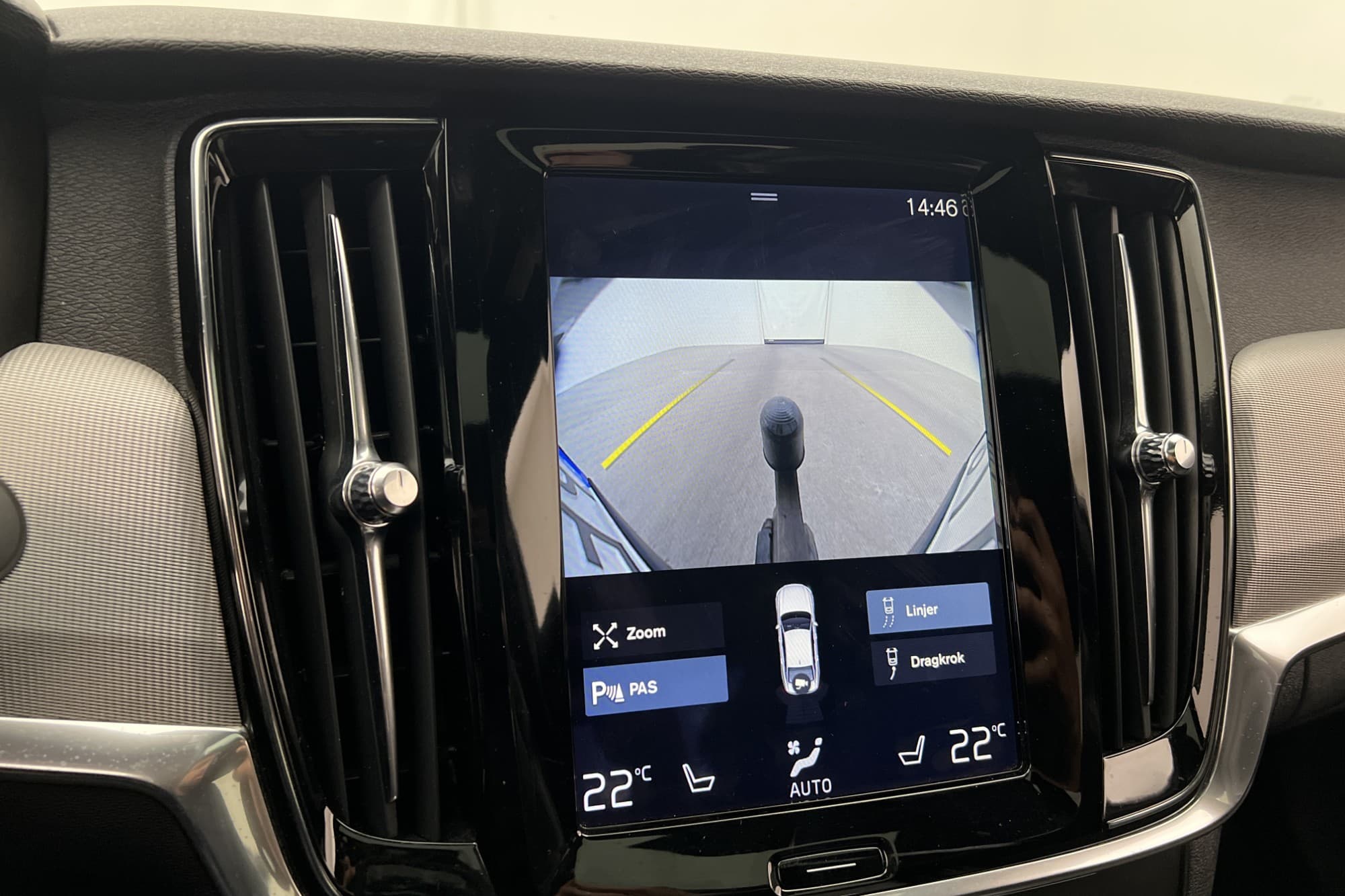 Volvo S90 D5 AWD R-Design VOC Taklucka Värmare Drag Kamera