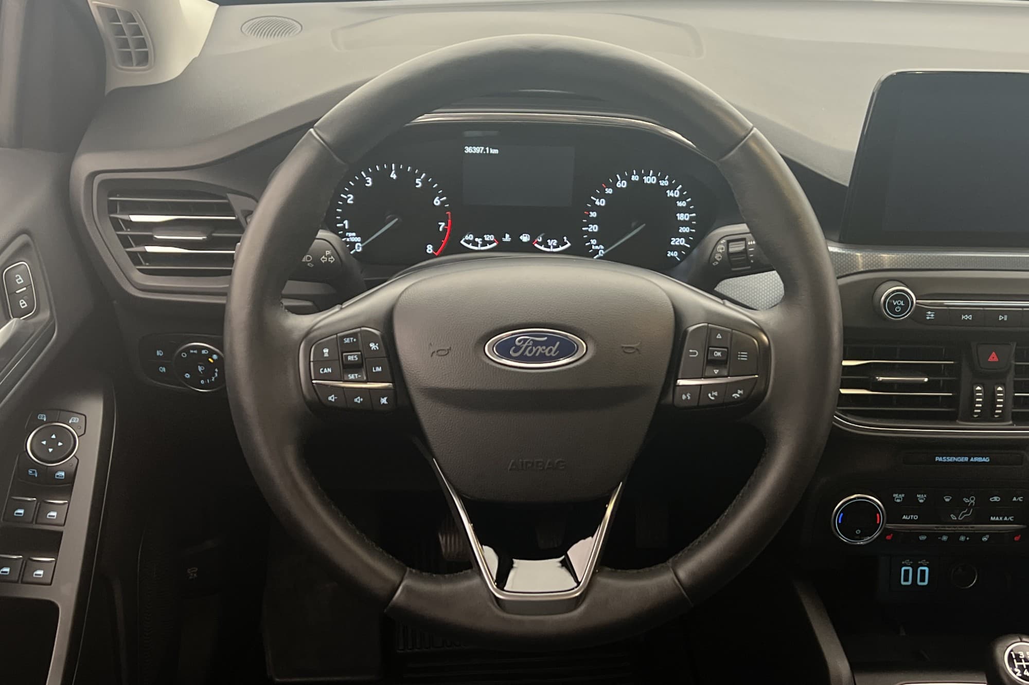 Ford Focus Active Kombi Hybrid 125hk Kamera Navi Rattvärme