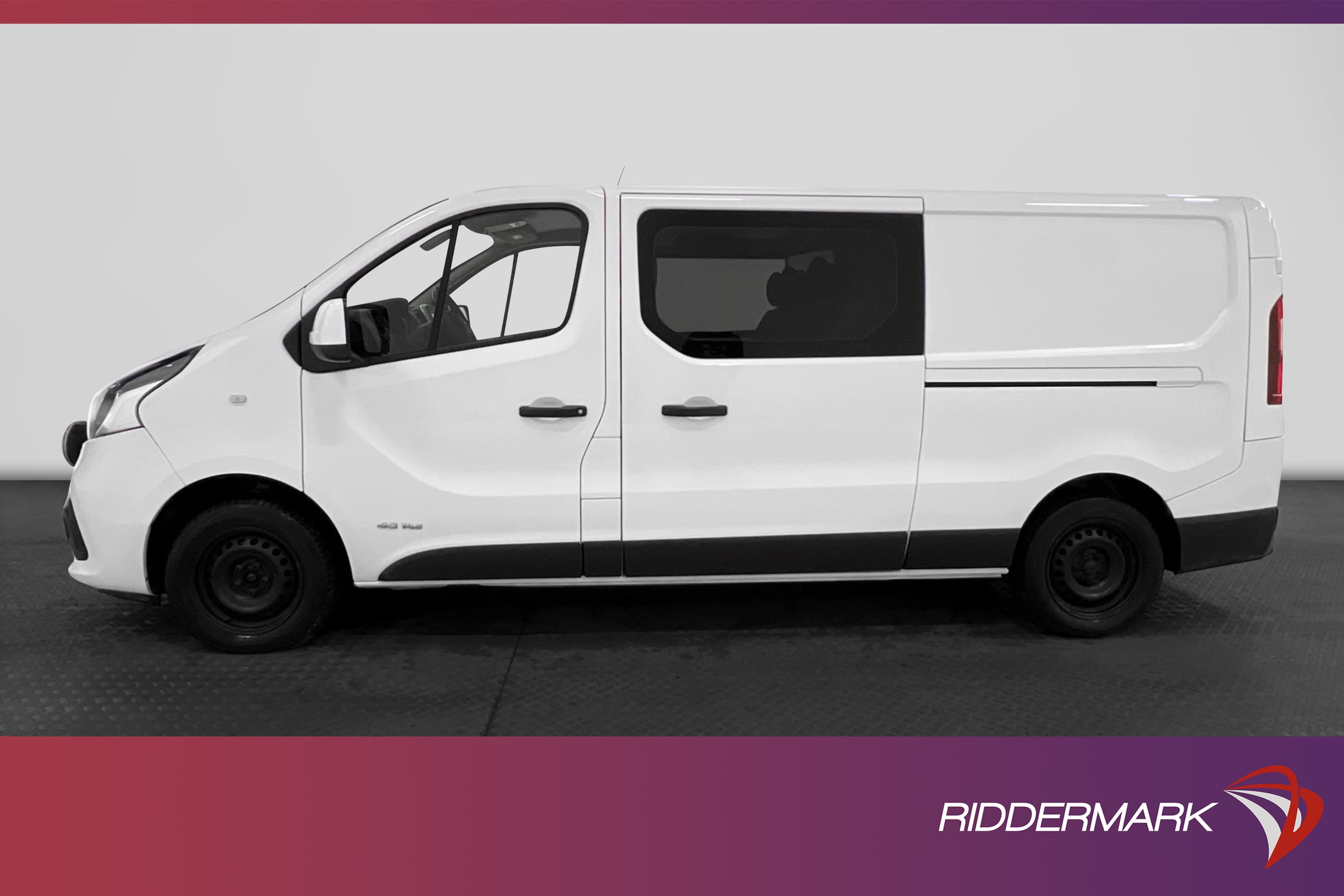 Nissan NV300 CrewVan