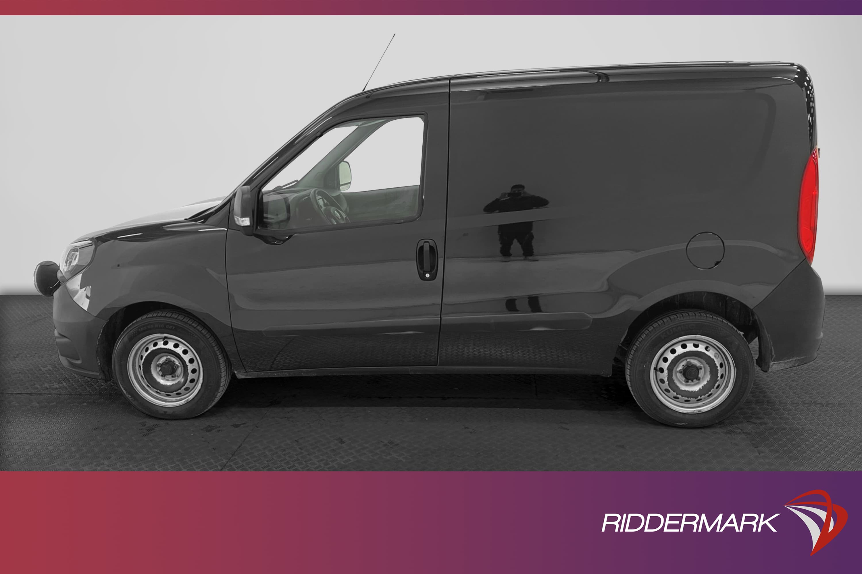 Fiat Doblo 1.3JTD Nyservad V-inredd 1-Ägare 0,5l/Mil Moms