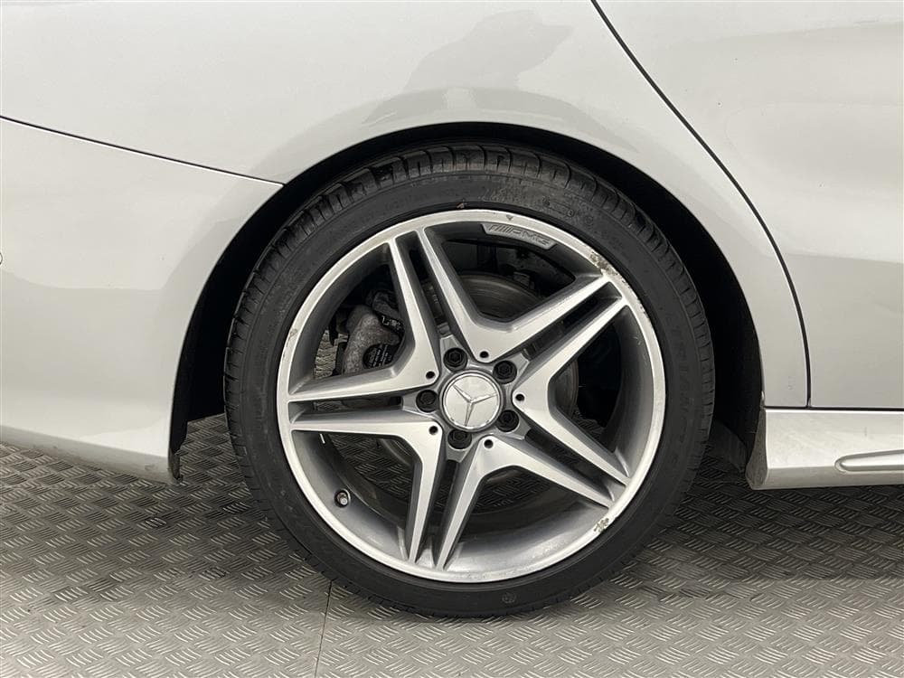 Mercedes-Benz CLA 250 211hk  AMG Pano Navi Drag Skinn
