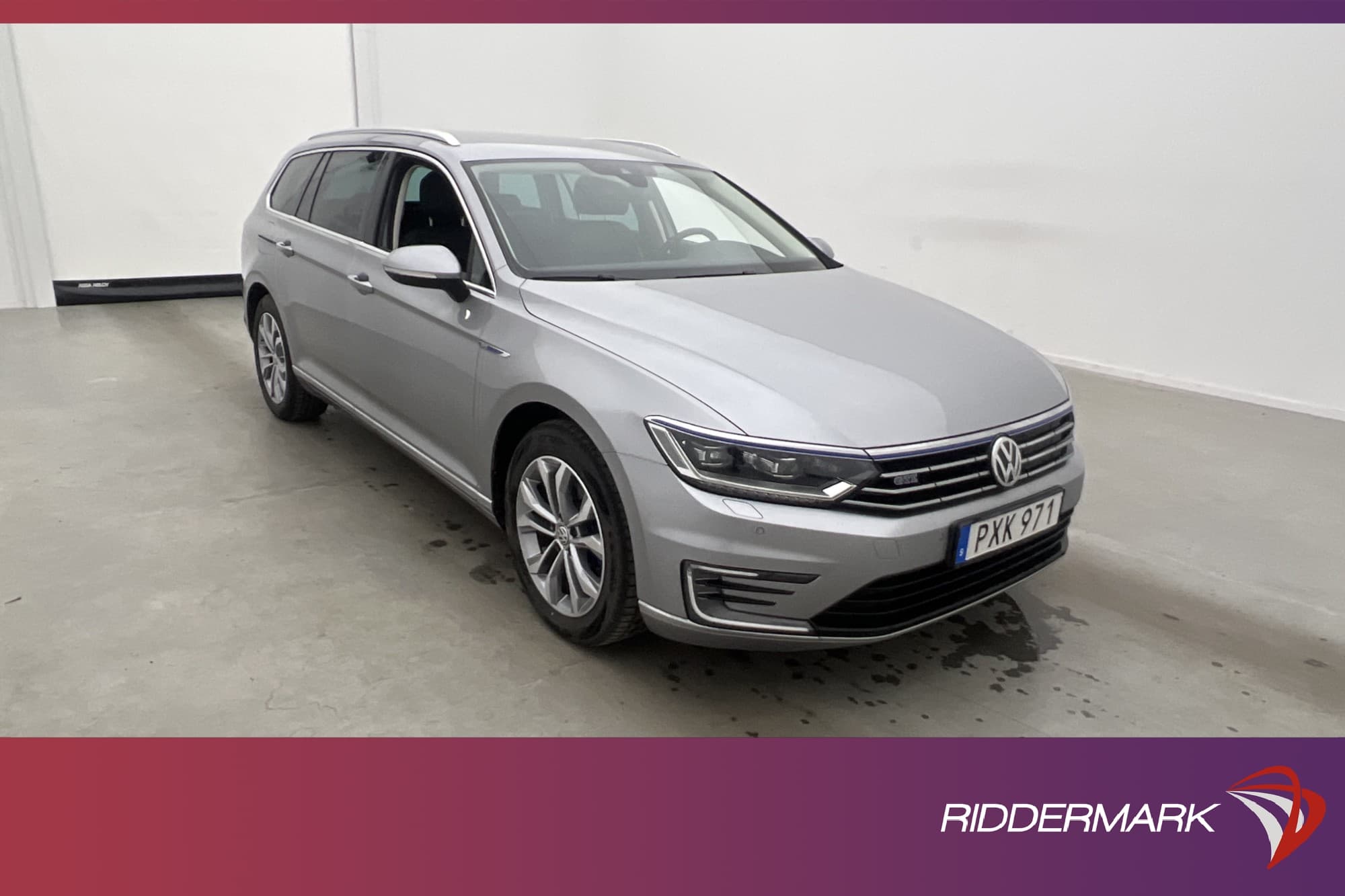 Volkswagen Passat GTE 218hk
