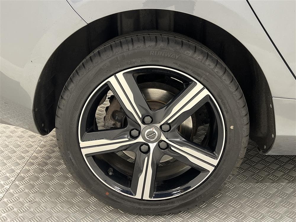 Volvo V40 D2 120hk  R-Design VOC Värmare Välserv 0,38l/milinteriör