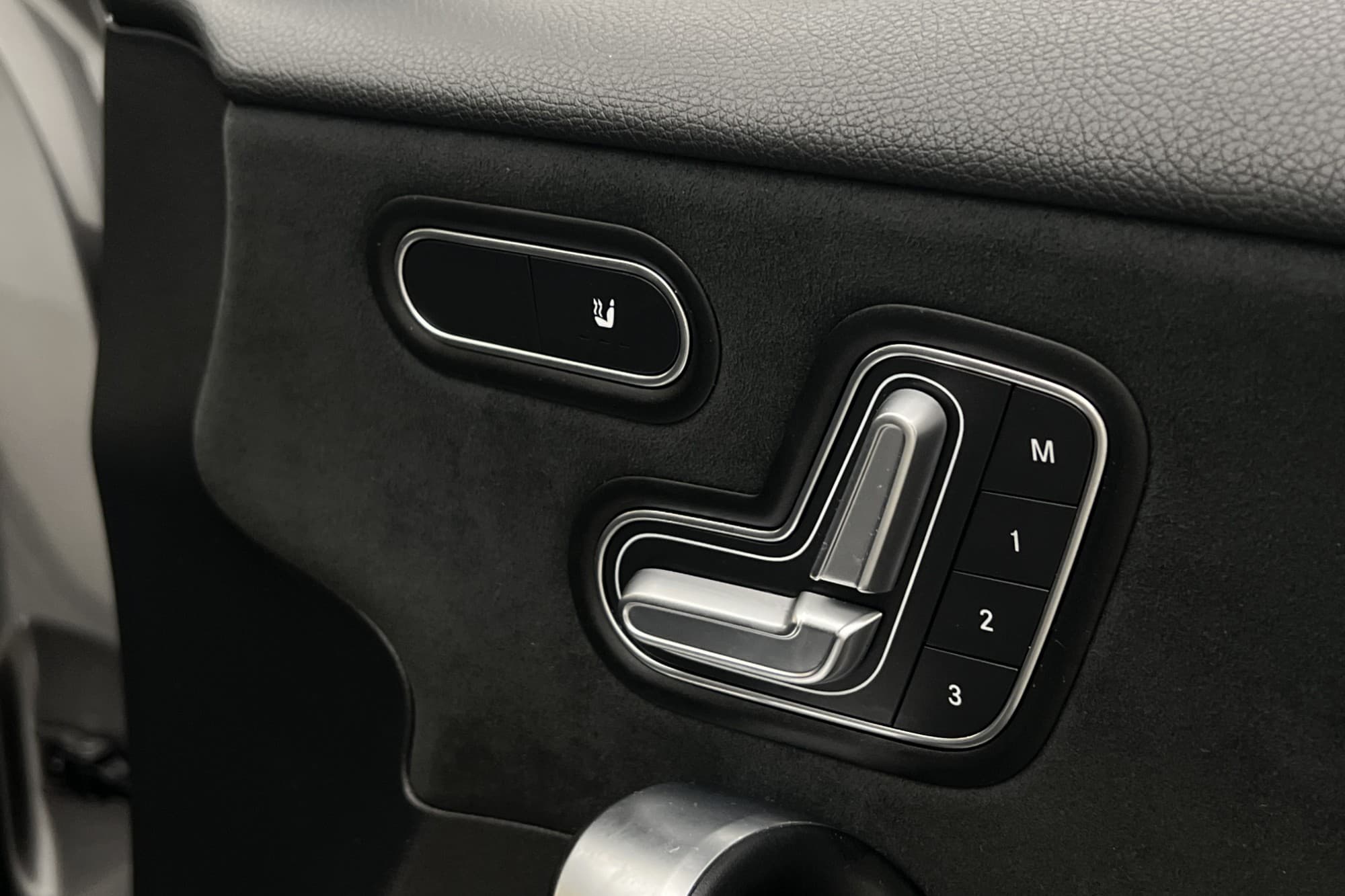 Mercedes-Benz A 250 4M 224hk AMG Pano Värm Wide Burm SE UTR